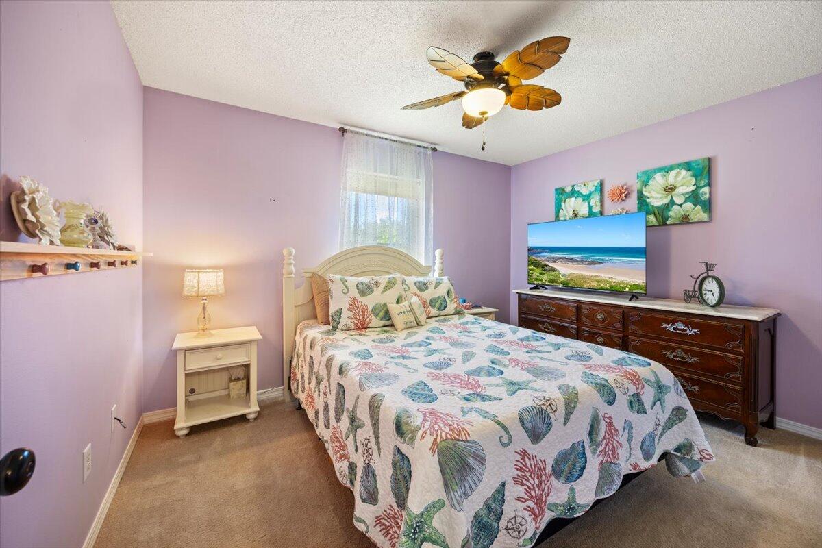 HOLLY BY THE SEA - Residential