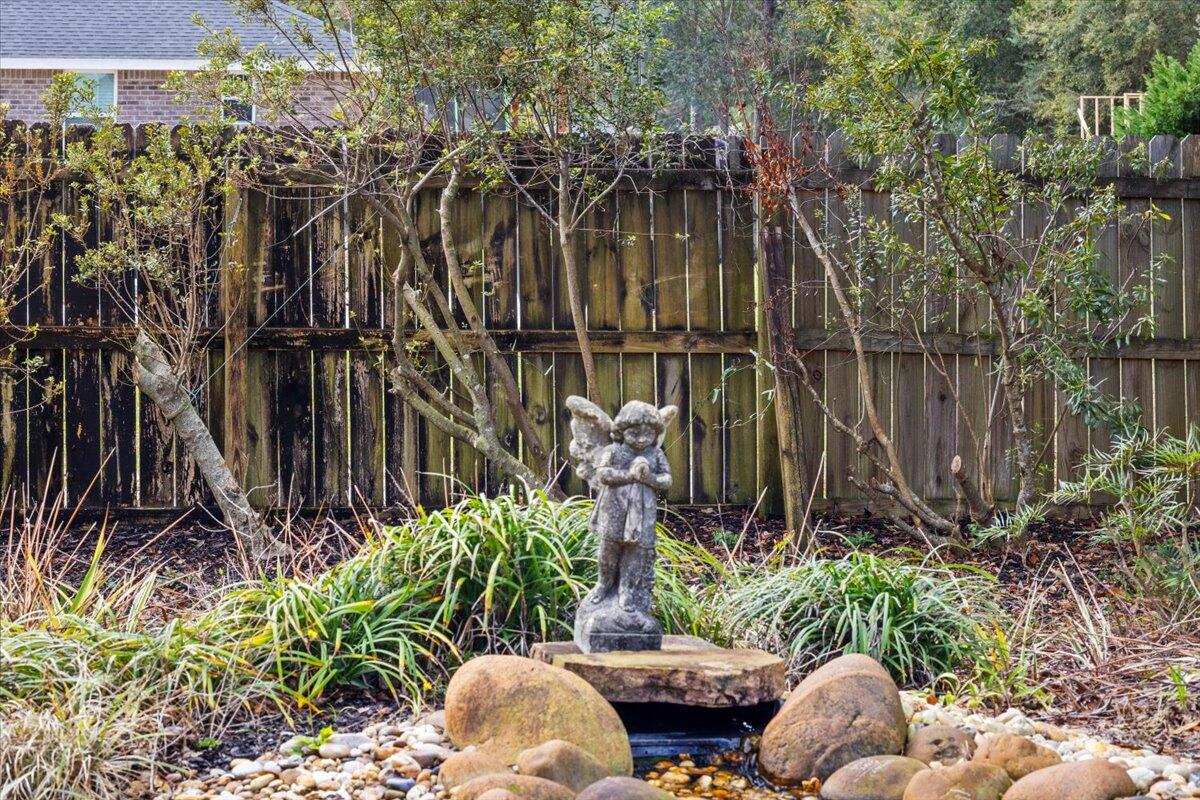 HOLLY BY THE SEA - Residential