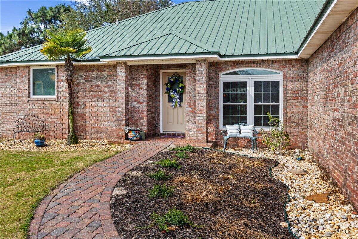 HOLLY BY THE SEA - Residential