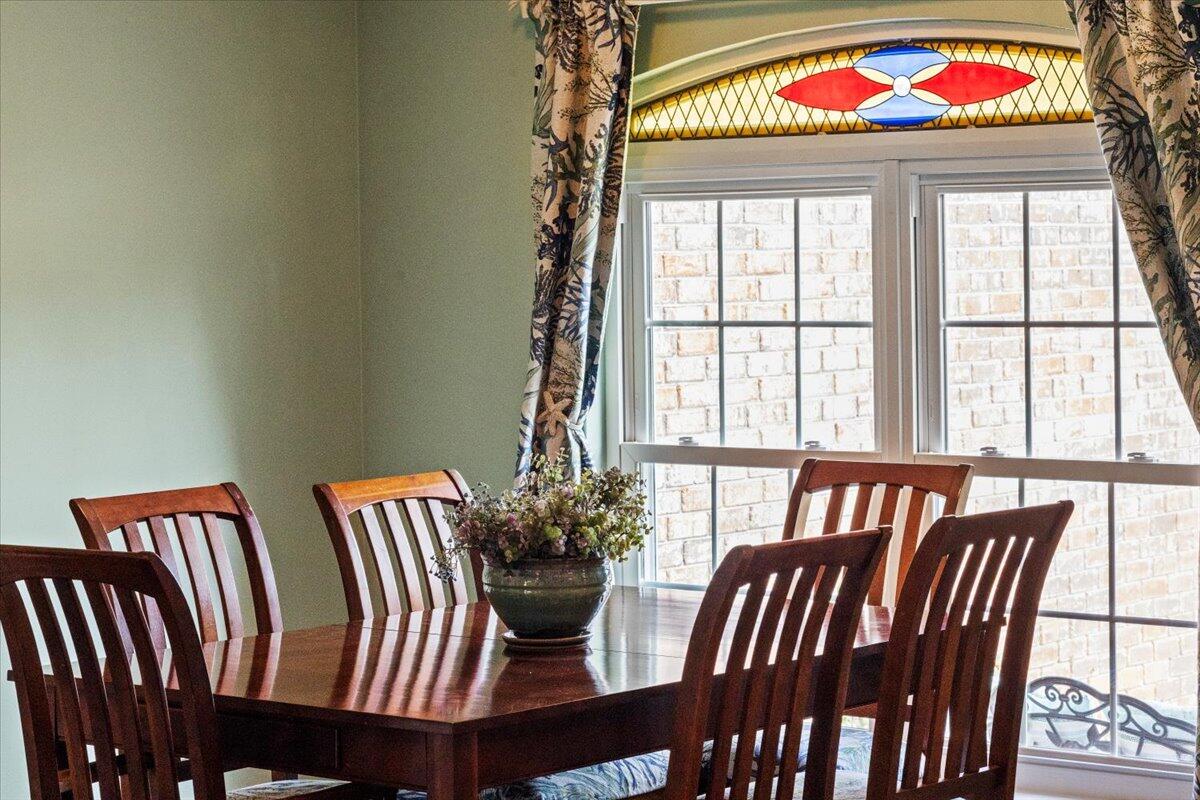 HOLLY BY THE SEA - Residential