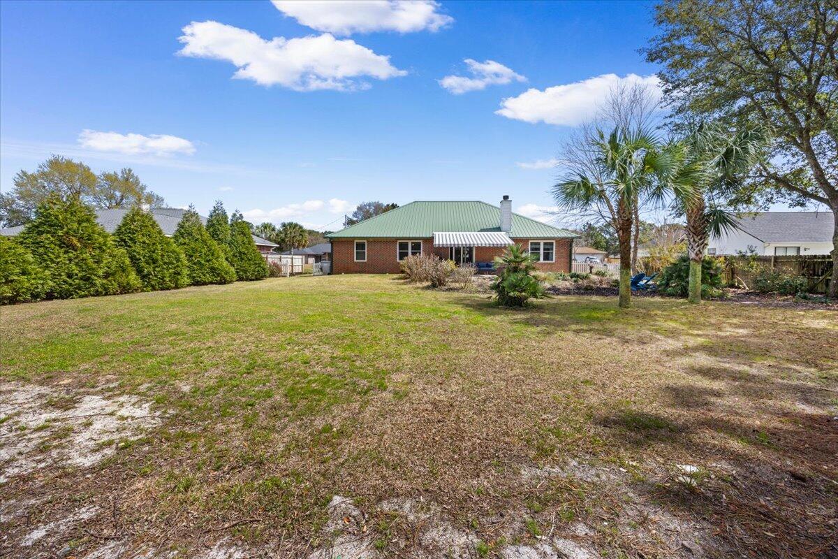 HOLLY BY THE SEA - Residential