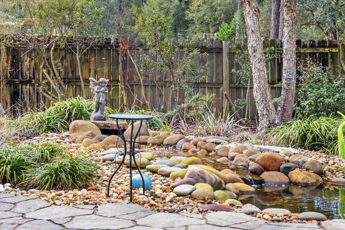 HOLLY BY THE SEA - Residential