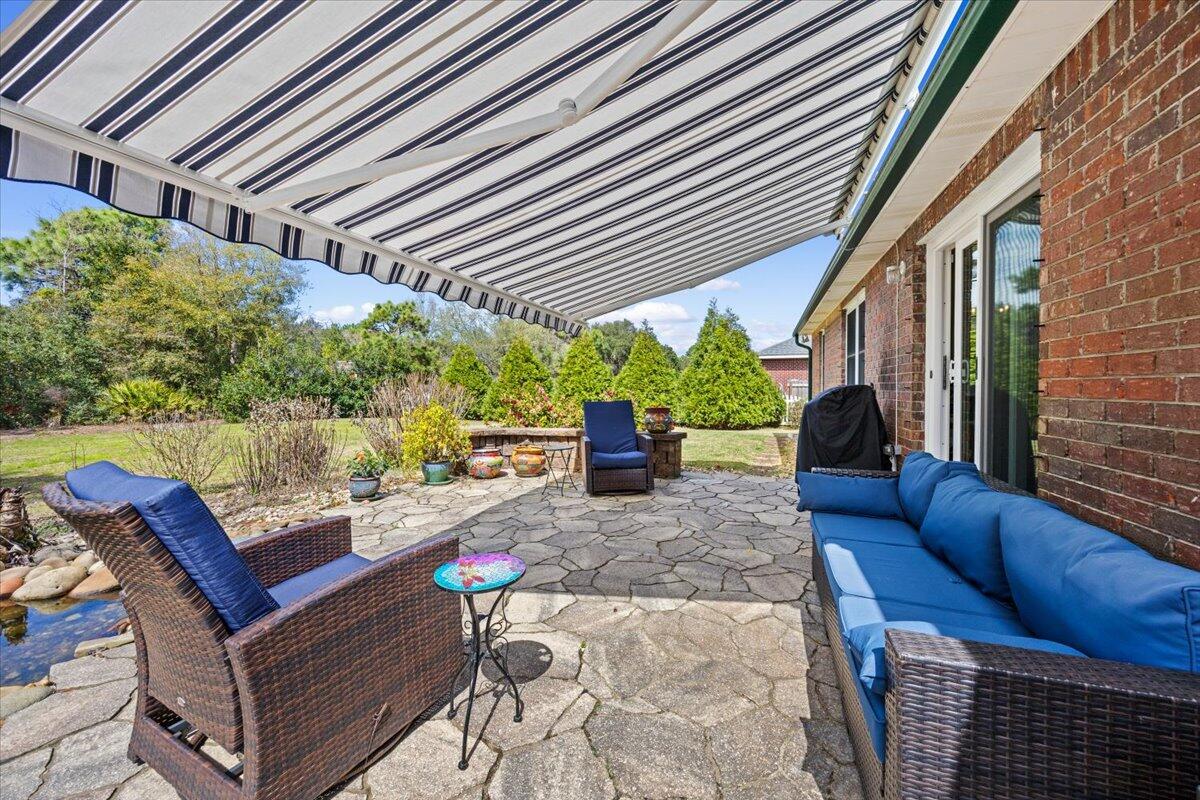 HOLLY BY THE SEA - Residential