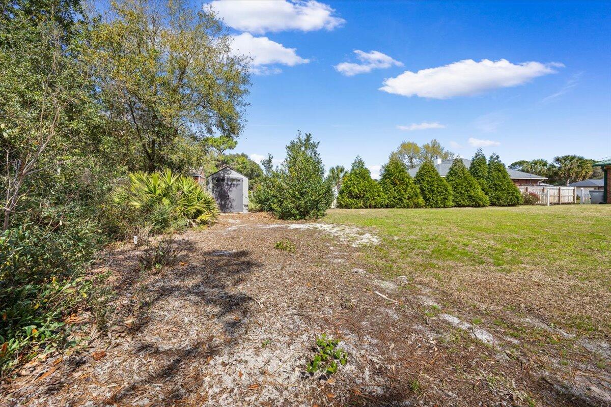 HOLLY BY THE SEA - Residential