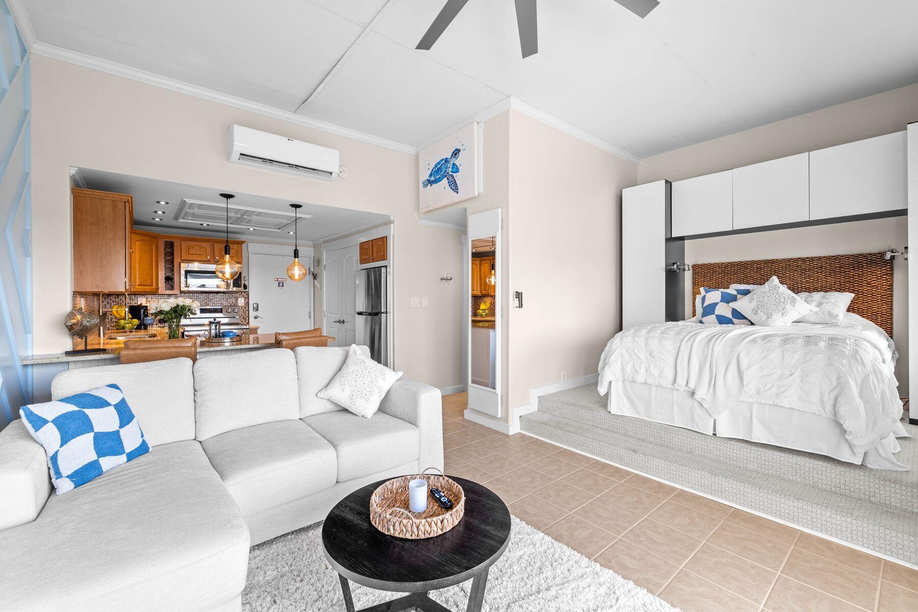 EL MATADOR CONDO - Residential