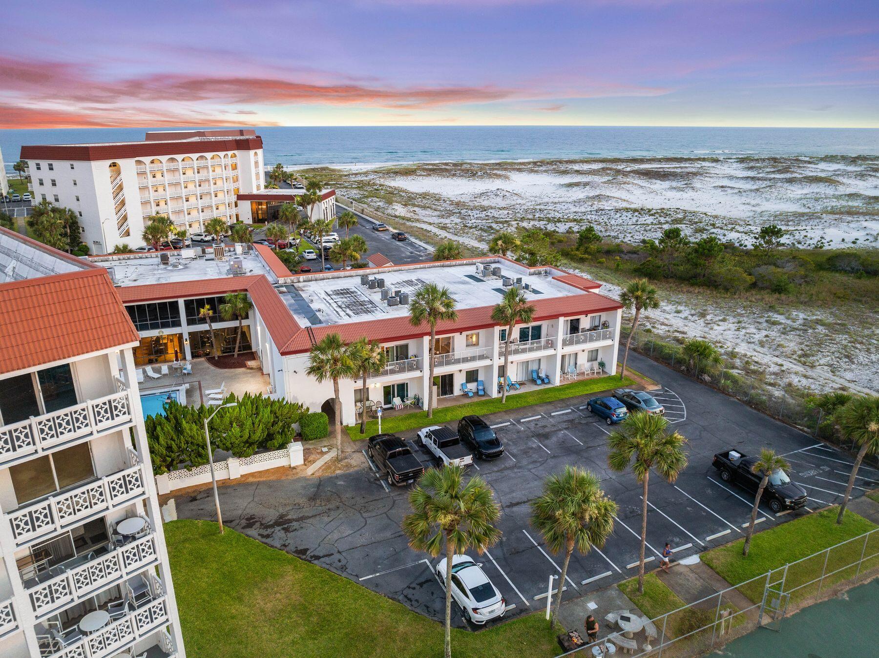 EL MATADOR CONDO - Residential