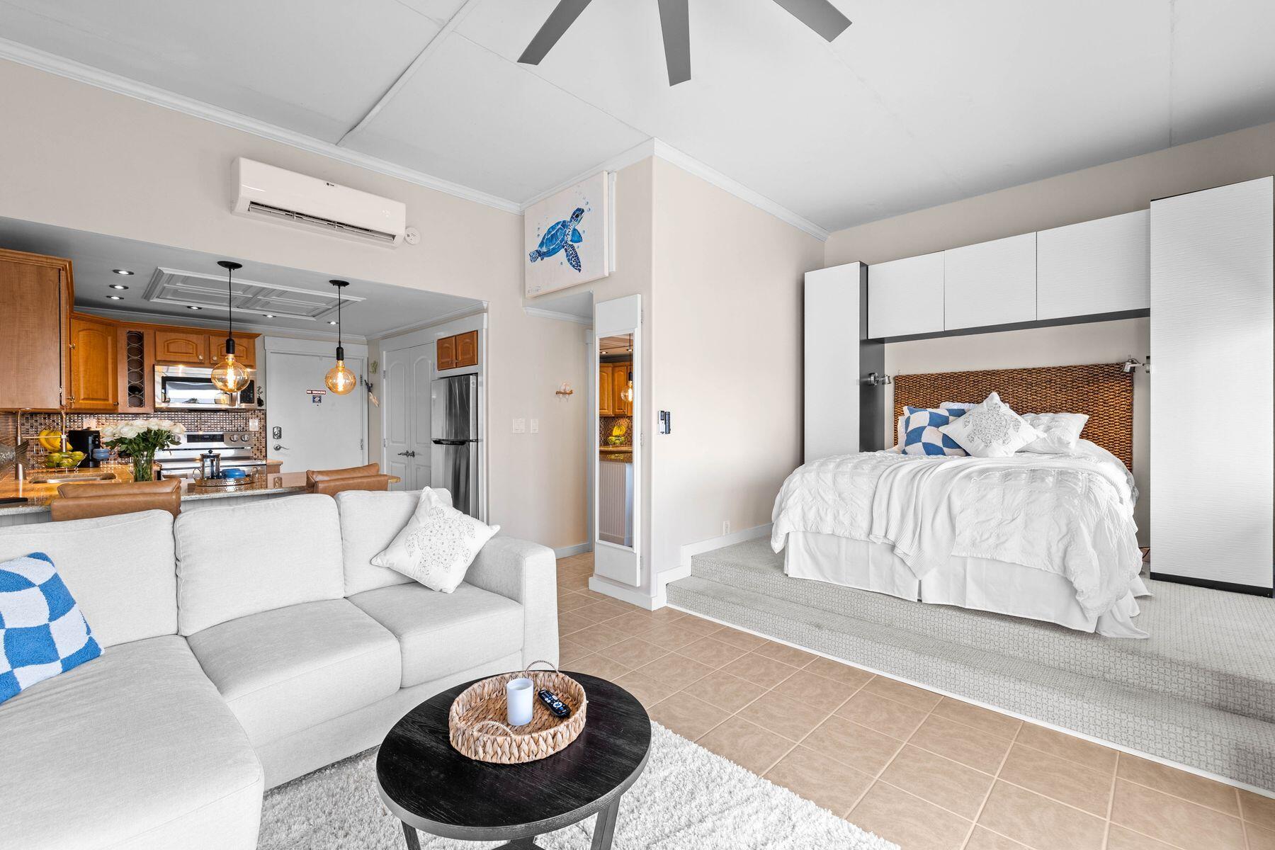 EL MATADOR CONDO - Residential