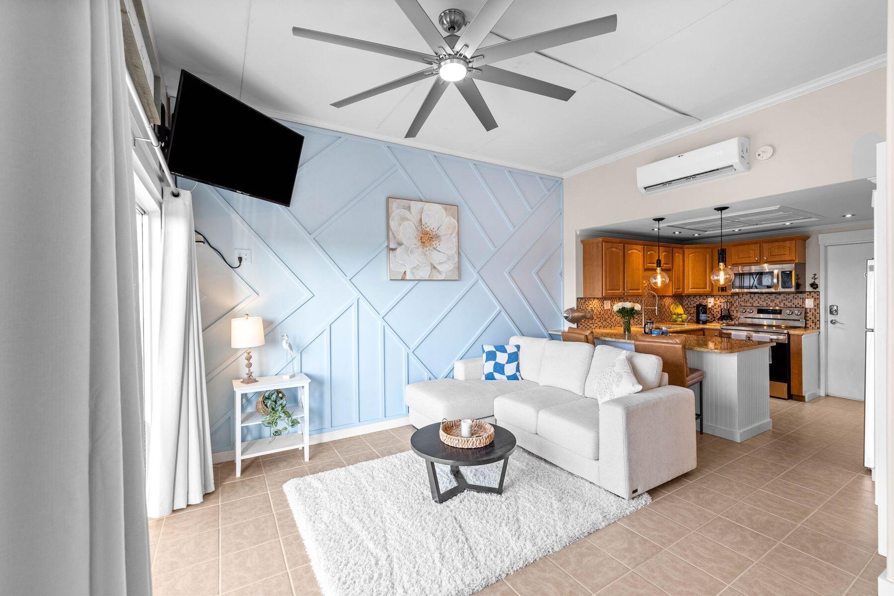 EL MATADOR CONDO - Residential