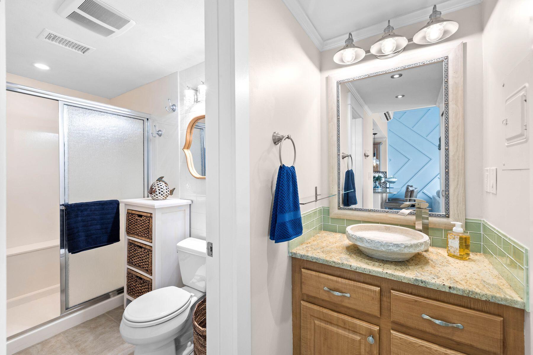 EL MATADOR CONDO - Residential