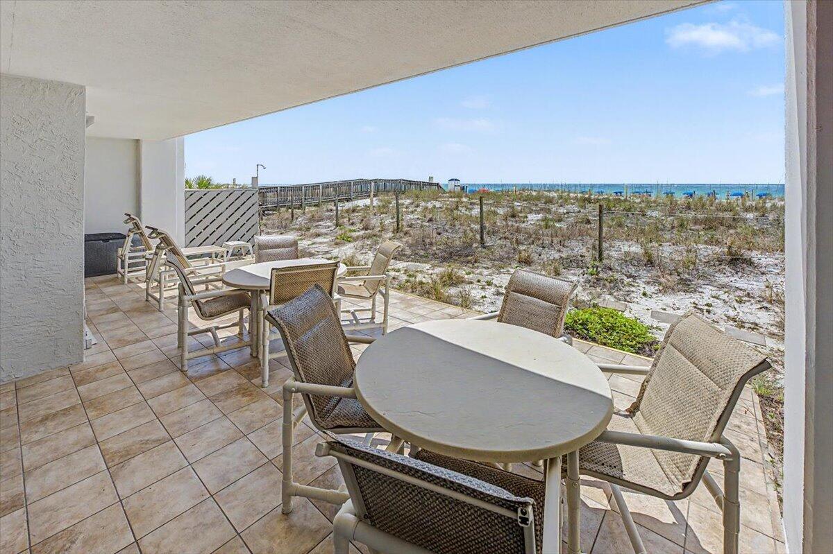 SURF DWELLER CONDO - Residential