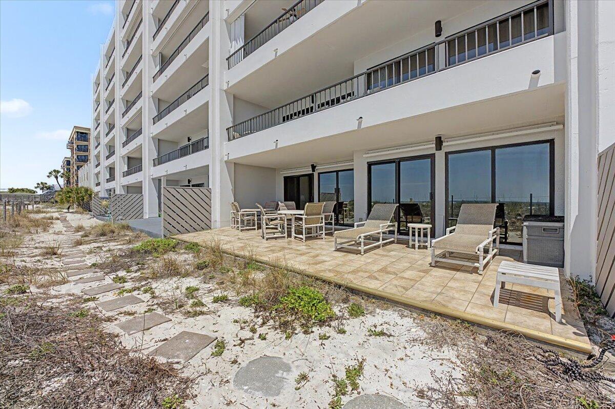 SURF DWELLER CONDO - Residential