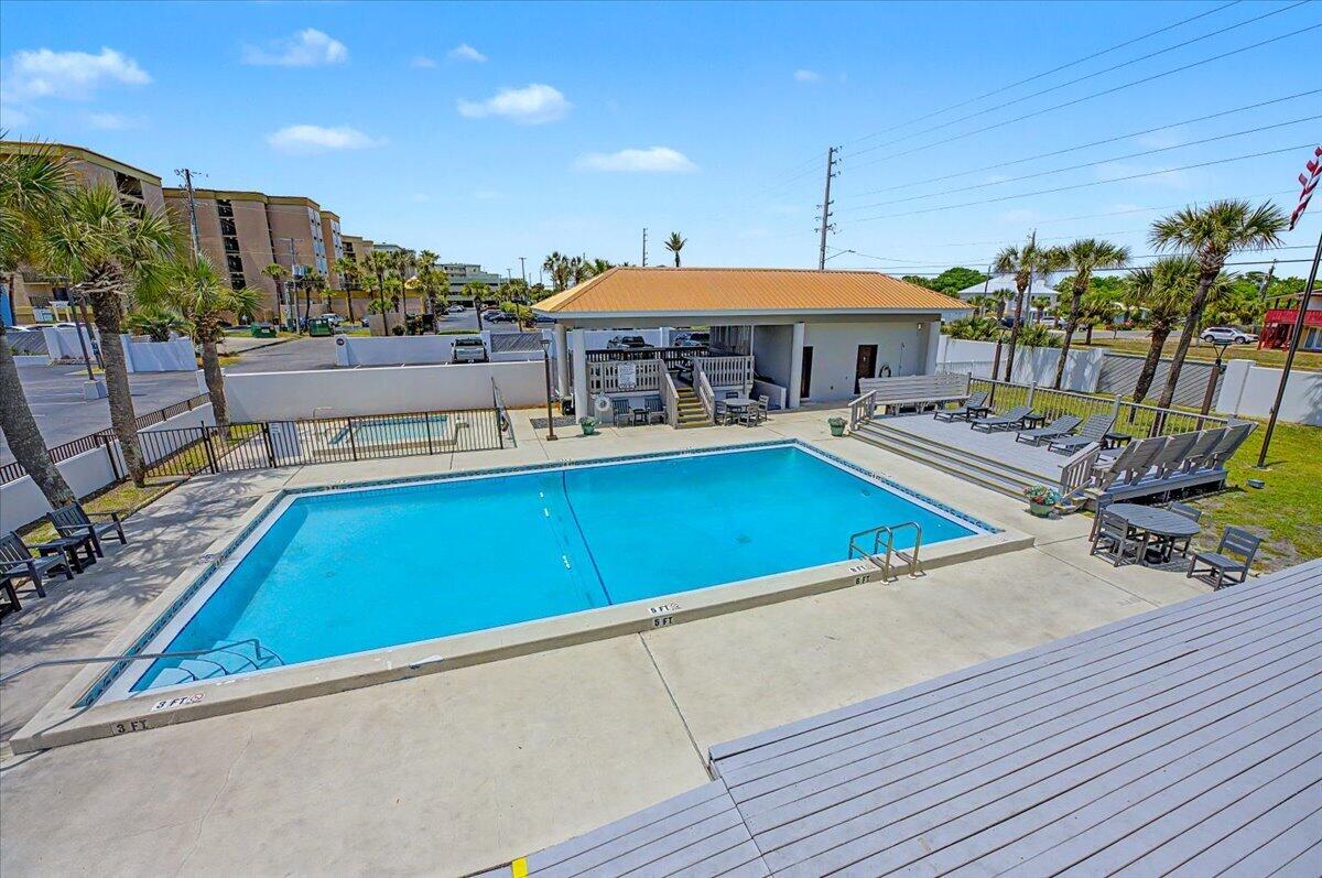 SURF DWELLER CONDO - Residential