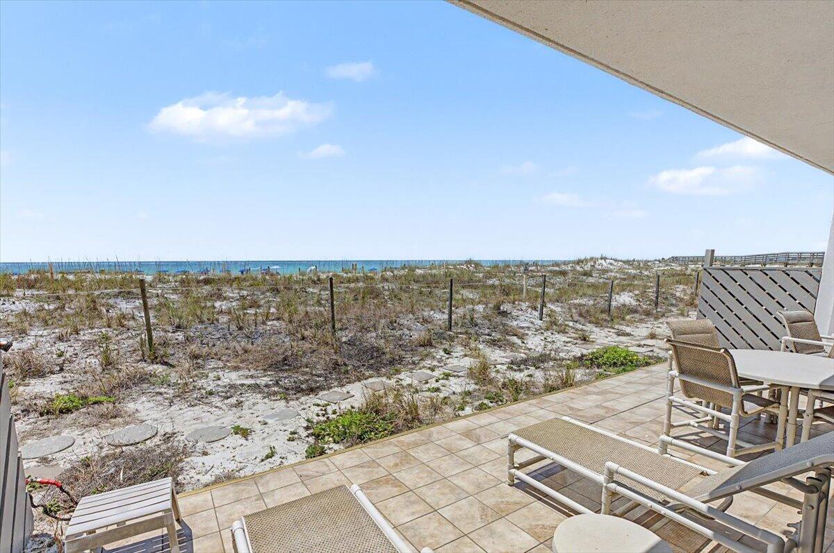 SURF DWELLER CONDO - Residential