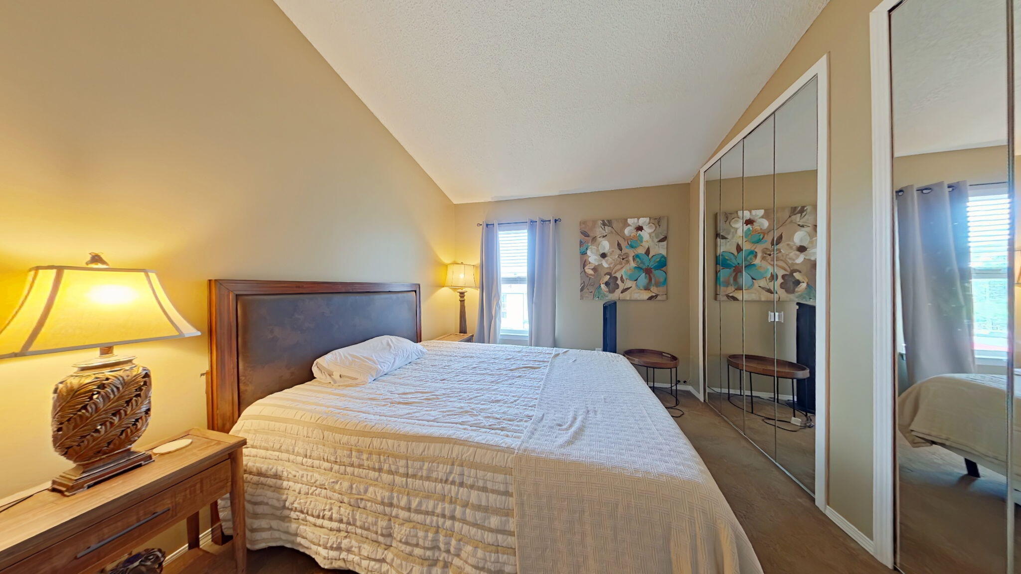 GOLF CLUB CONDO THE - Residential