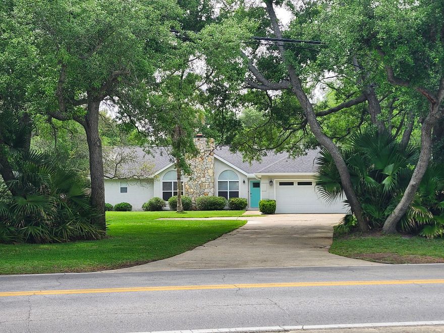Beautifully renovated 3BR/2BA pool home in the highly desirable Moreno Acres community in the heart of Destin! Ideally located just minutes from Henderson Beach State Park, shopping, restaurants, entertainment, and the airport, this move-in-ready property offers the perfect blend of convenience and coastal living. Enjoy being close to Publix, the new Aldi coming soon, and Joe's Bayou public boat ramp for easy days on the water.
Situated on an oversized lot with room for boat or RV parking, this property also features a 2-car garage, extended driveway, and additional second parking area with extra space for RV and boat storage. Inside, you'll find cathedral ceilings, a fireplace, split-bedroom floor plan, spacious family room, renovated tile flooring throughout, and an updated kitchen with granite countertops, center island, wet bar, backsplash, and wine fridge.
Step outside to your own private backyard oasis featuring a resurfaced saltwater pool with LED lighting, new pool deck, hot tub, and updated fencing. Major improvements include windows (2022), HVAC (2025), remodeled bathrooms, interior/exterior paint, front door, laundry room, and custom master closet updates.
Whether you're looking for a primary residence, second home, or investment property in Destin, FL, this home offers exceptional location, updates, and lifestyle appeal!