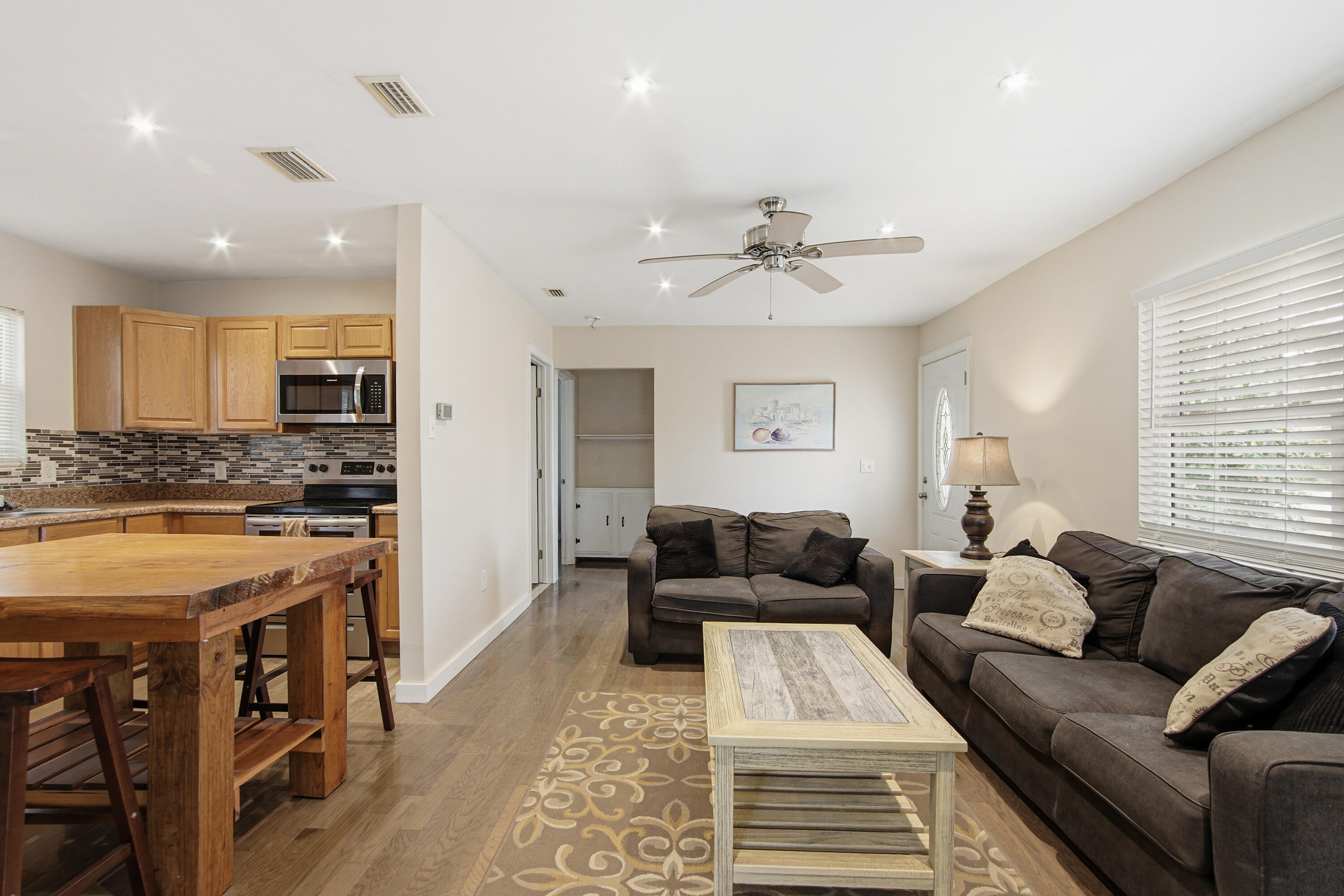 OAKWOOD HILLS UNIT 1 - Residential