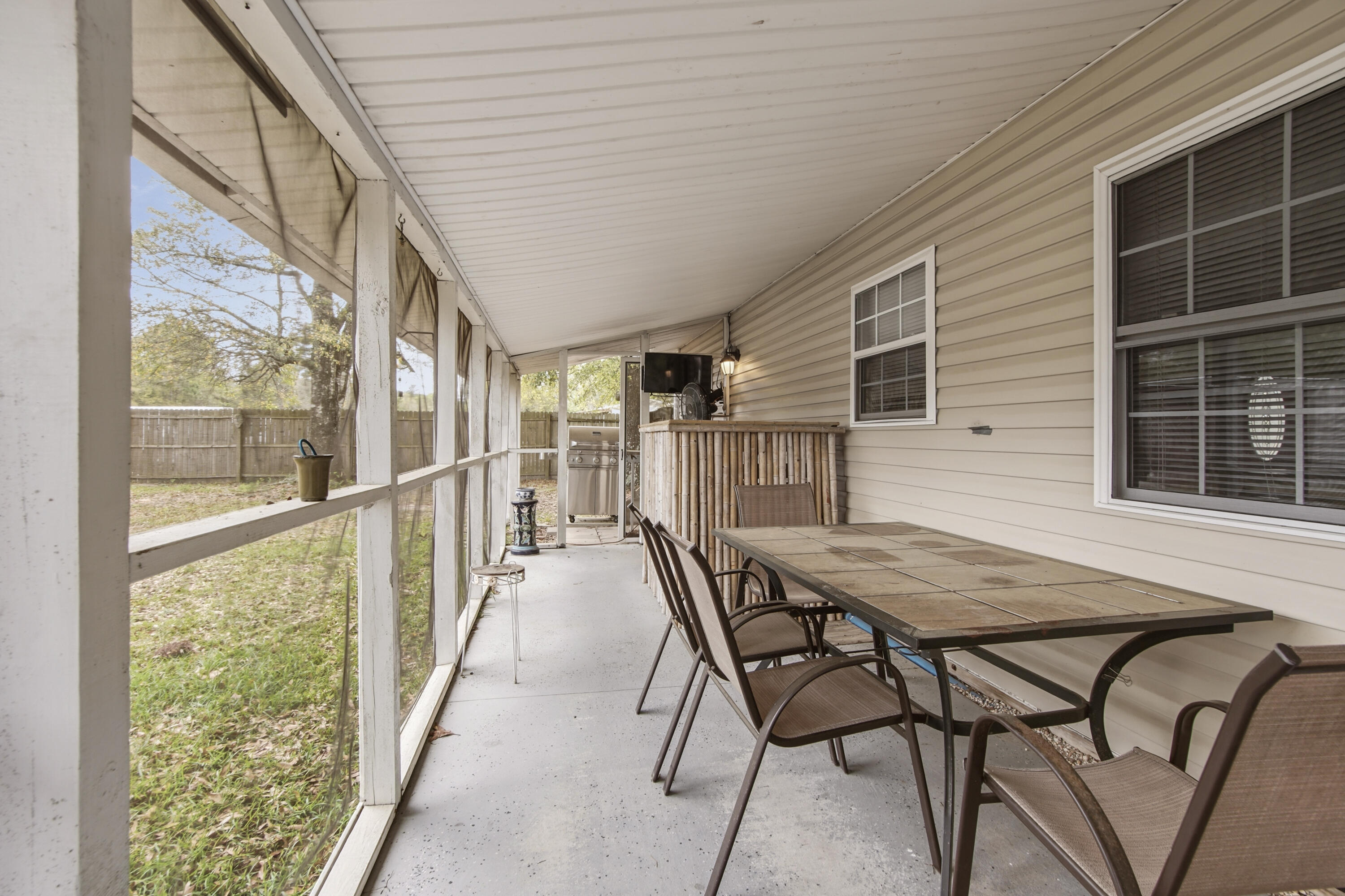 OAKWOOD HILLS UNIT 1 - Residential