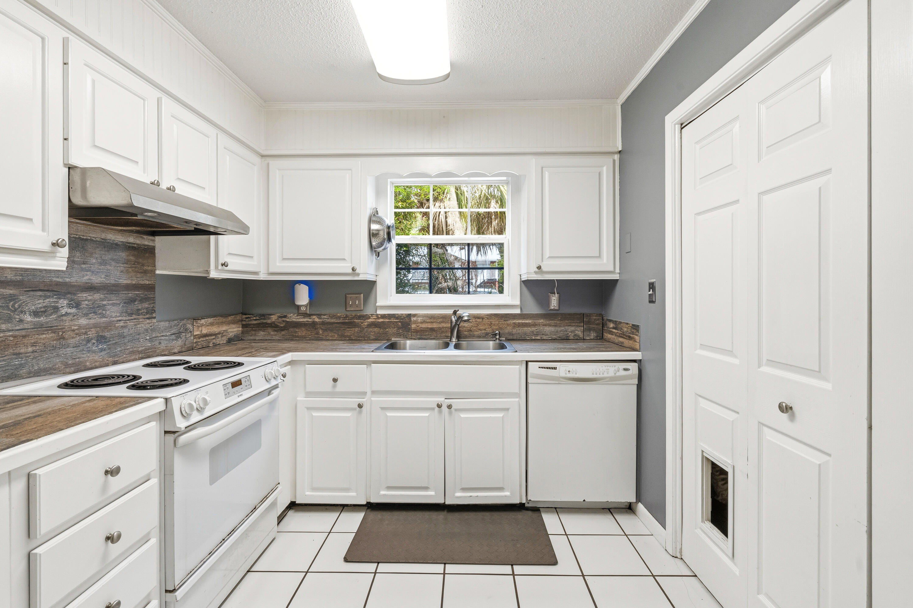 PARKWOOD TERRACE - Residential