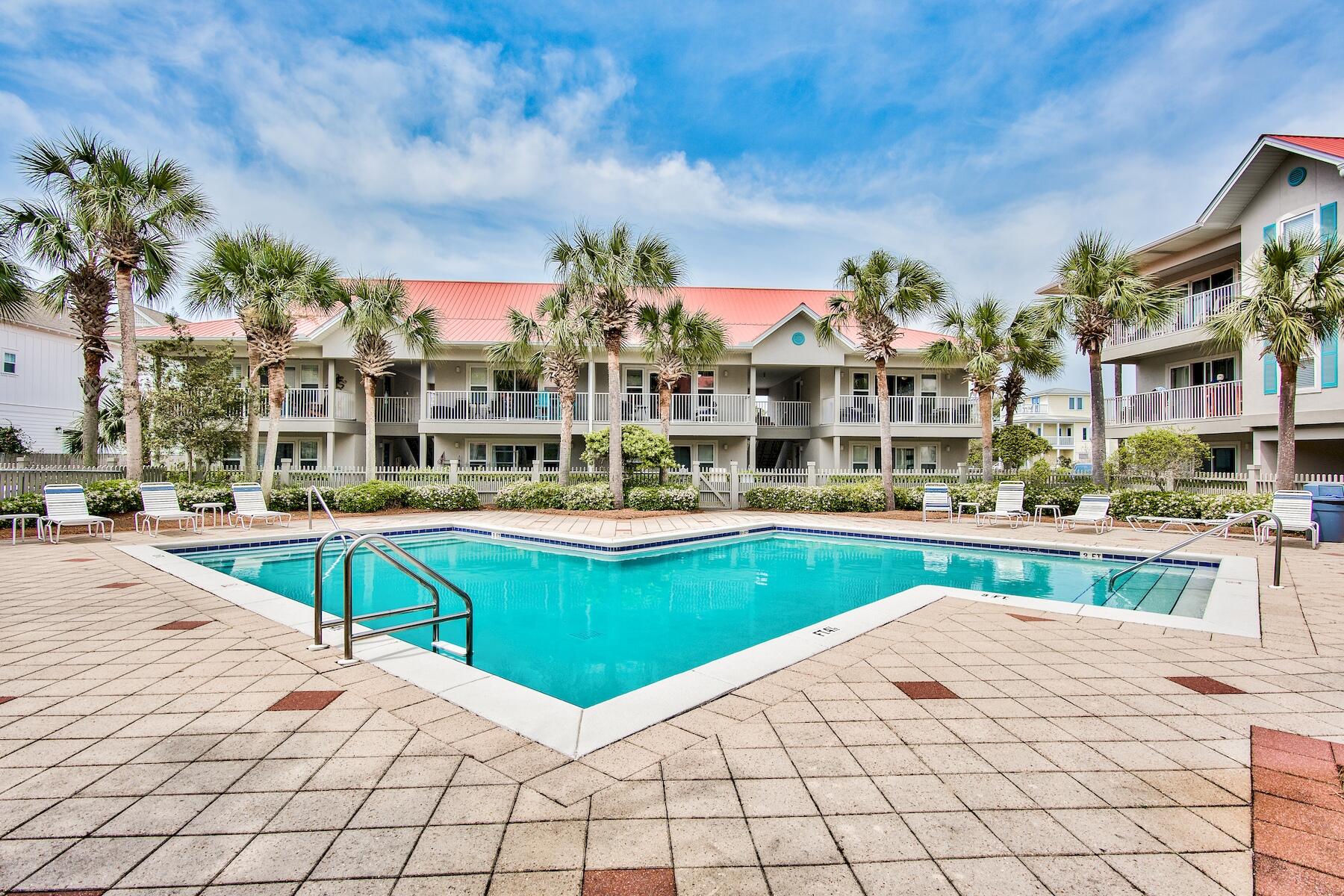 ROLLIN TIDE VILLAS - Residential