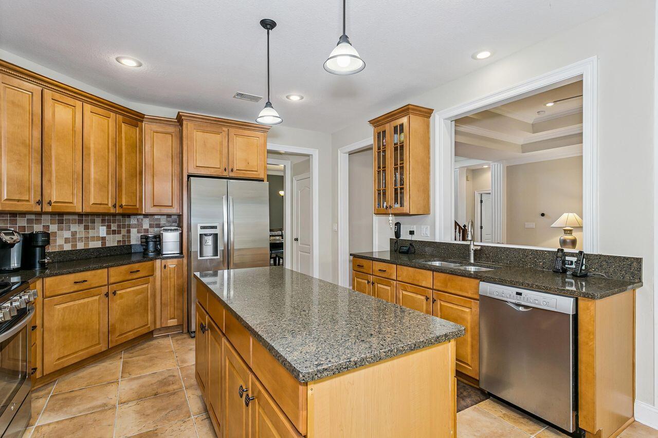 CLAIRES VINEYARD - Residential
