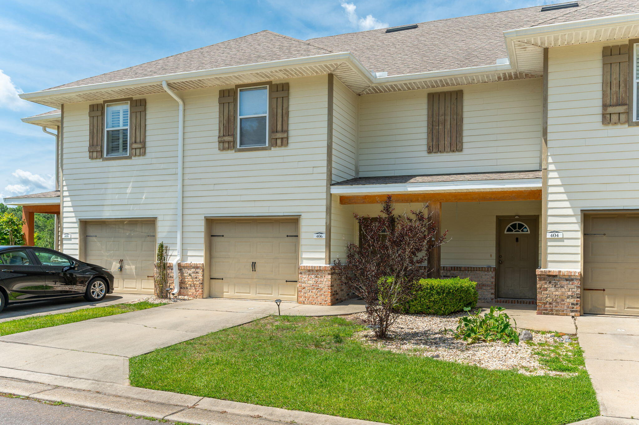 ARBOR LAKE - Residential