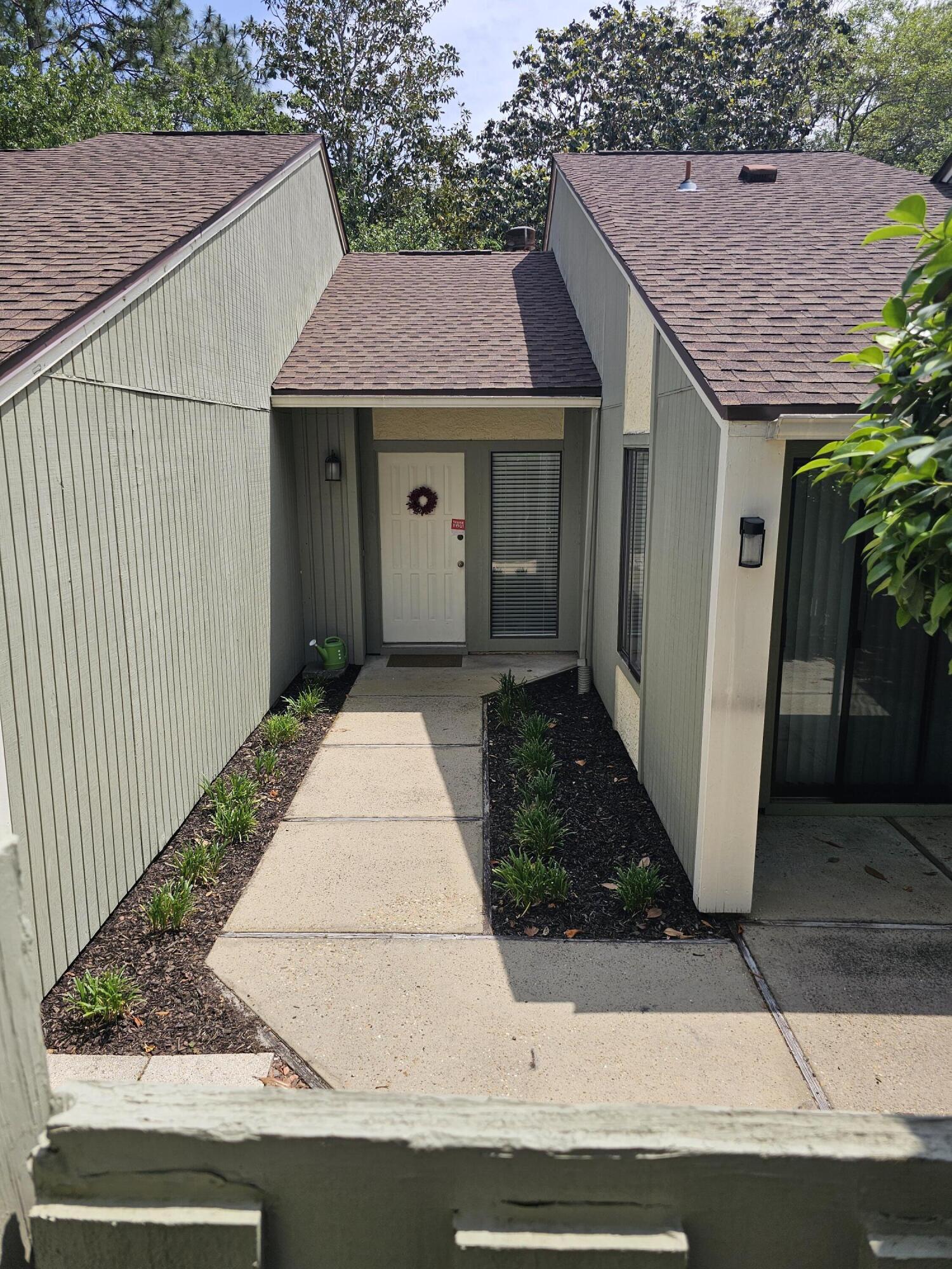 Bluewater Bay / 900 Royal Oak Village - Residential