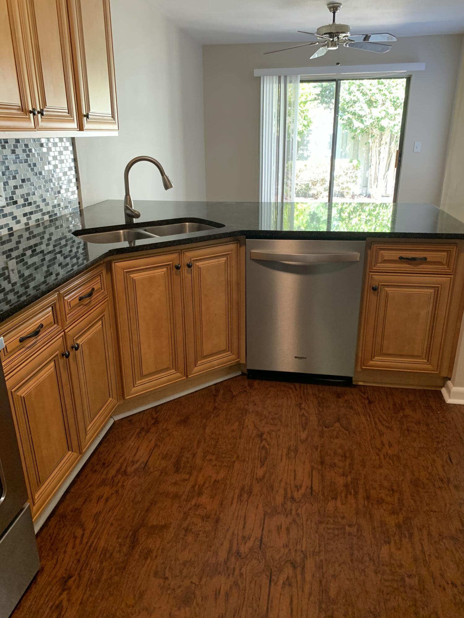 Bluewater Bay / 900 Royal Oak Village - Residential