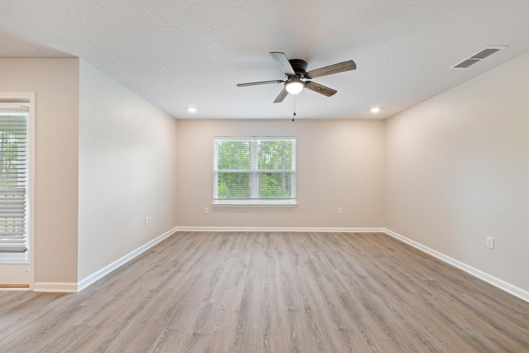 TIMBERLAND RIDGE - Residential