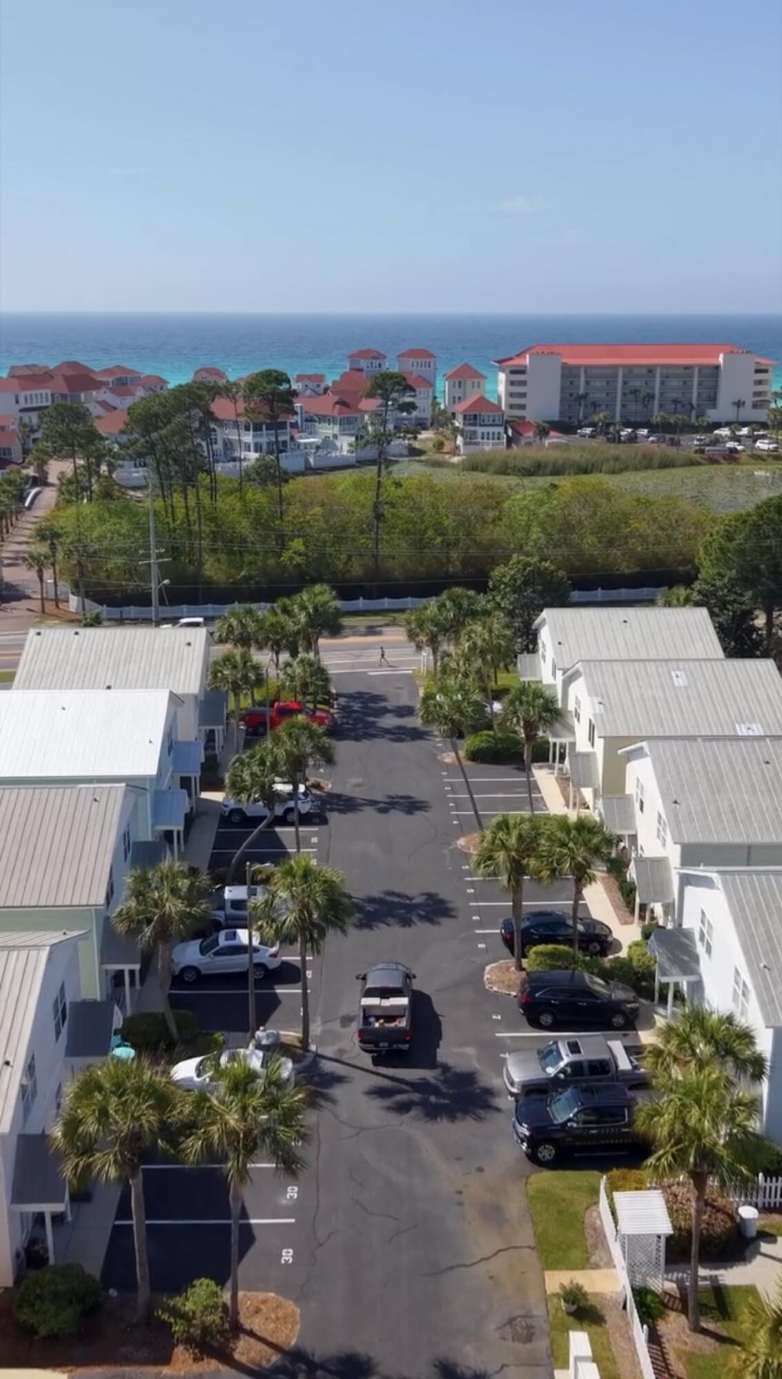 SUMMERLAKE T/H - Residential