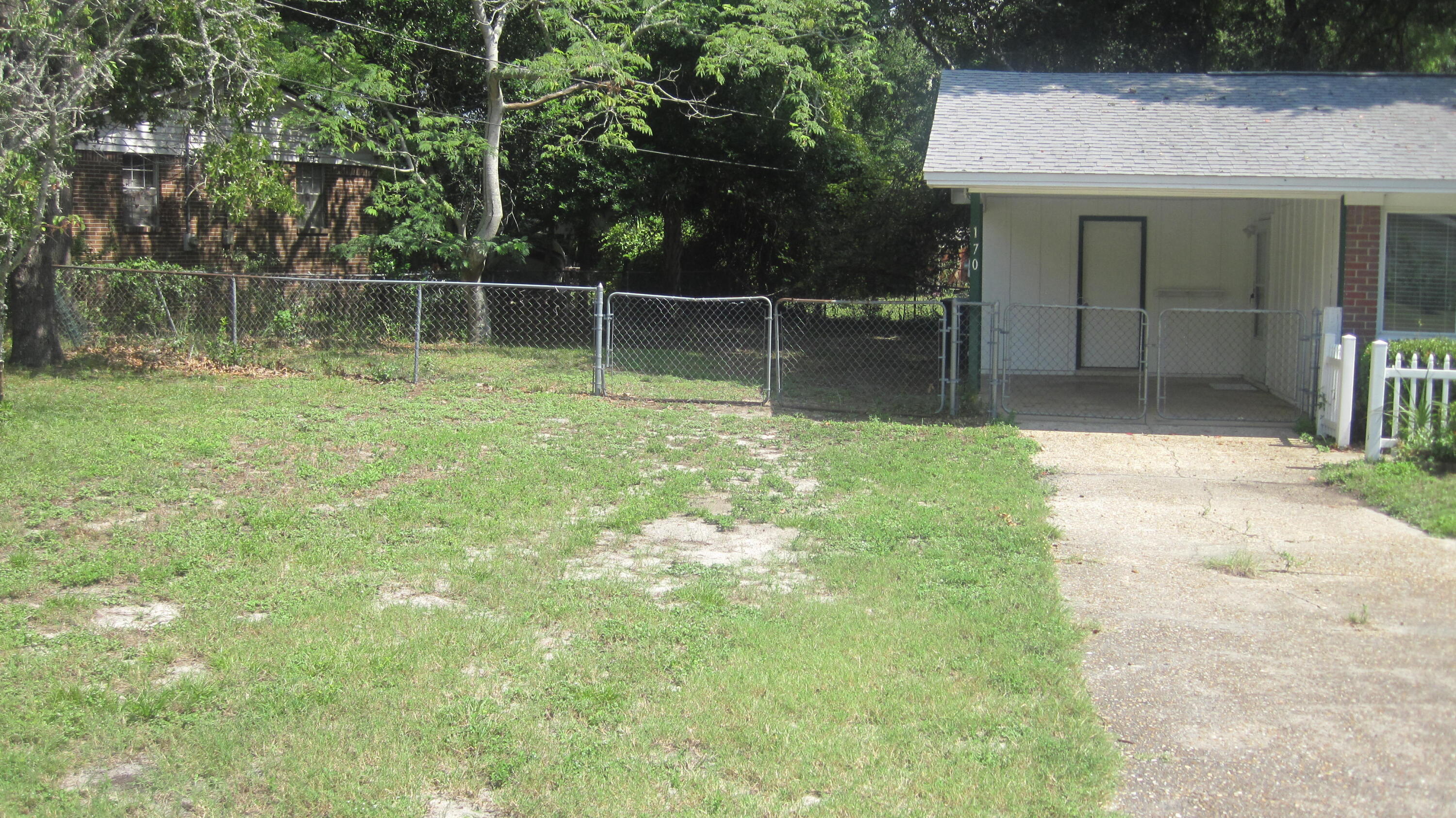 170 NW Rainbow Drive
