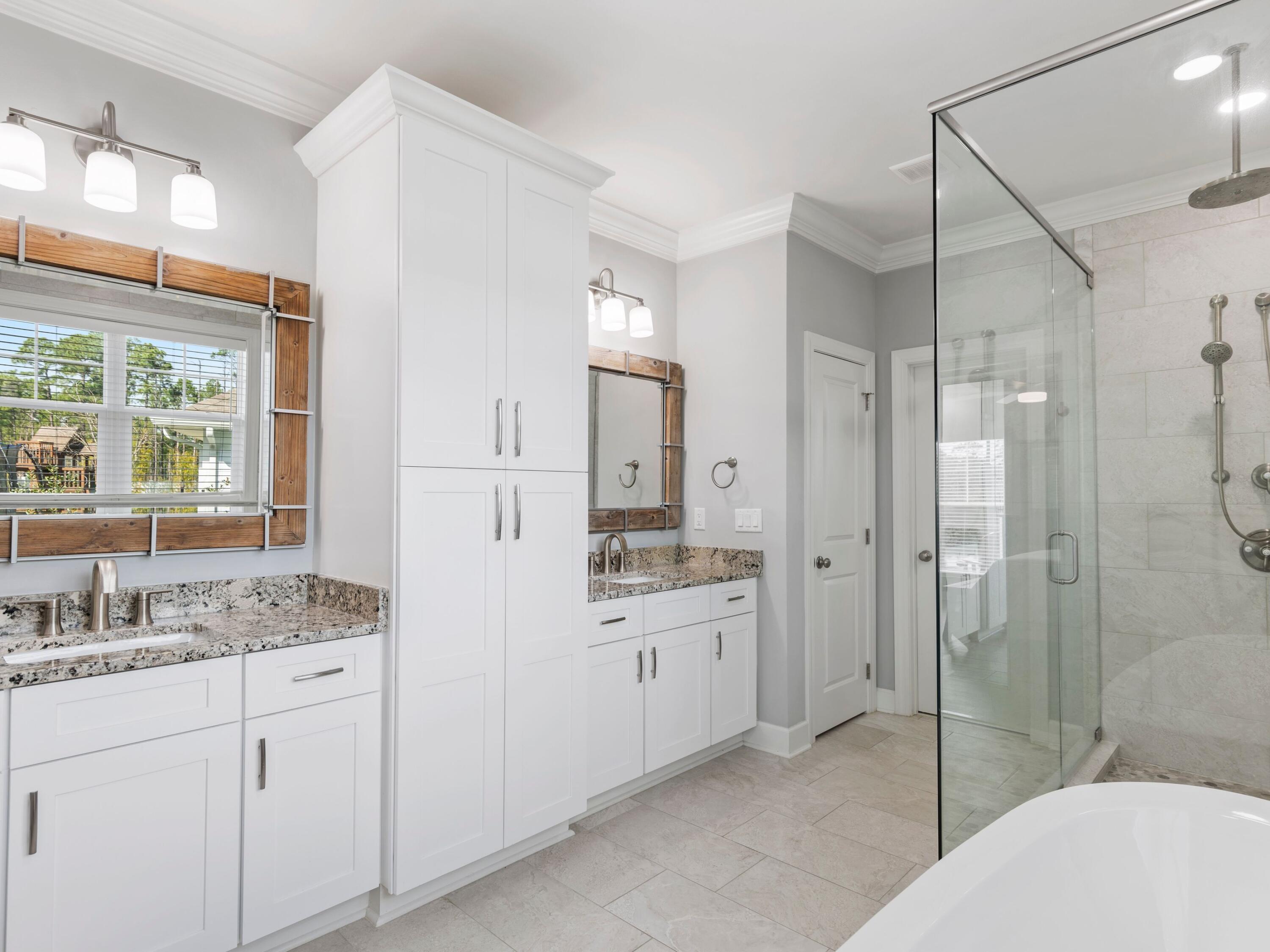 LAKEVIEW - Residential