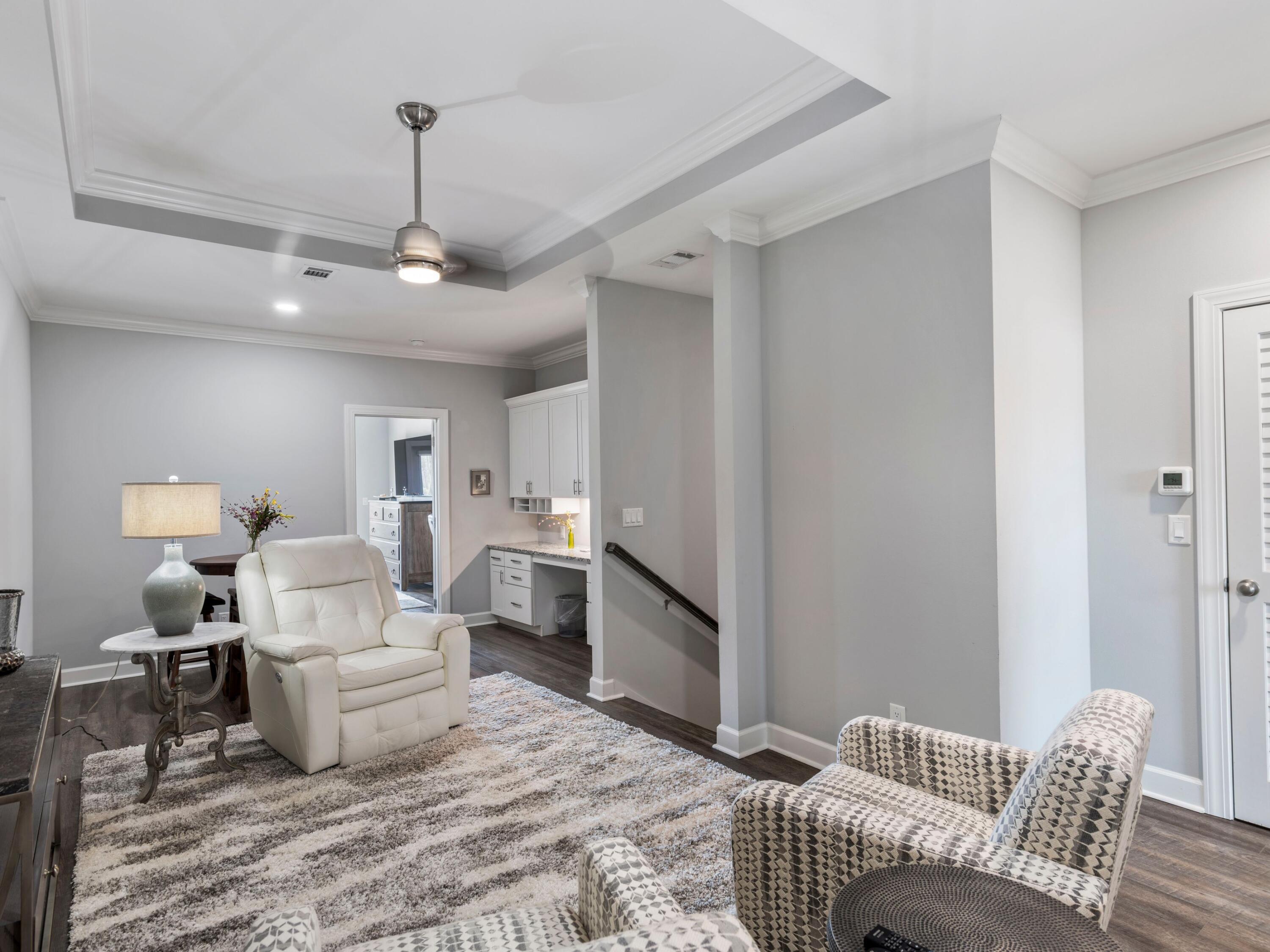 LAKEVIEW - Residential