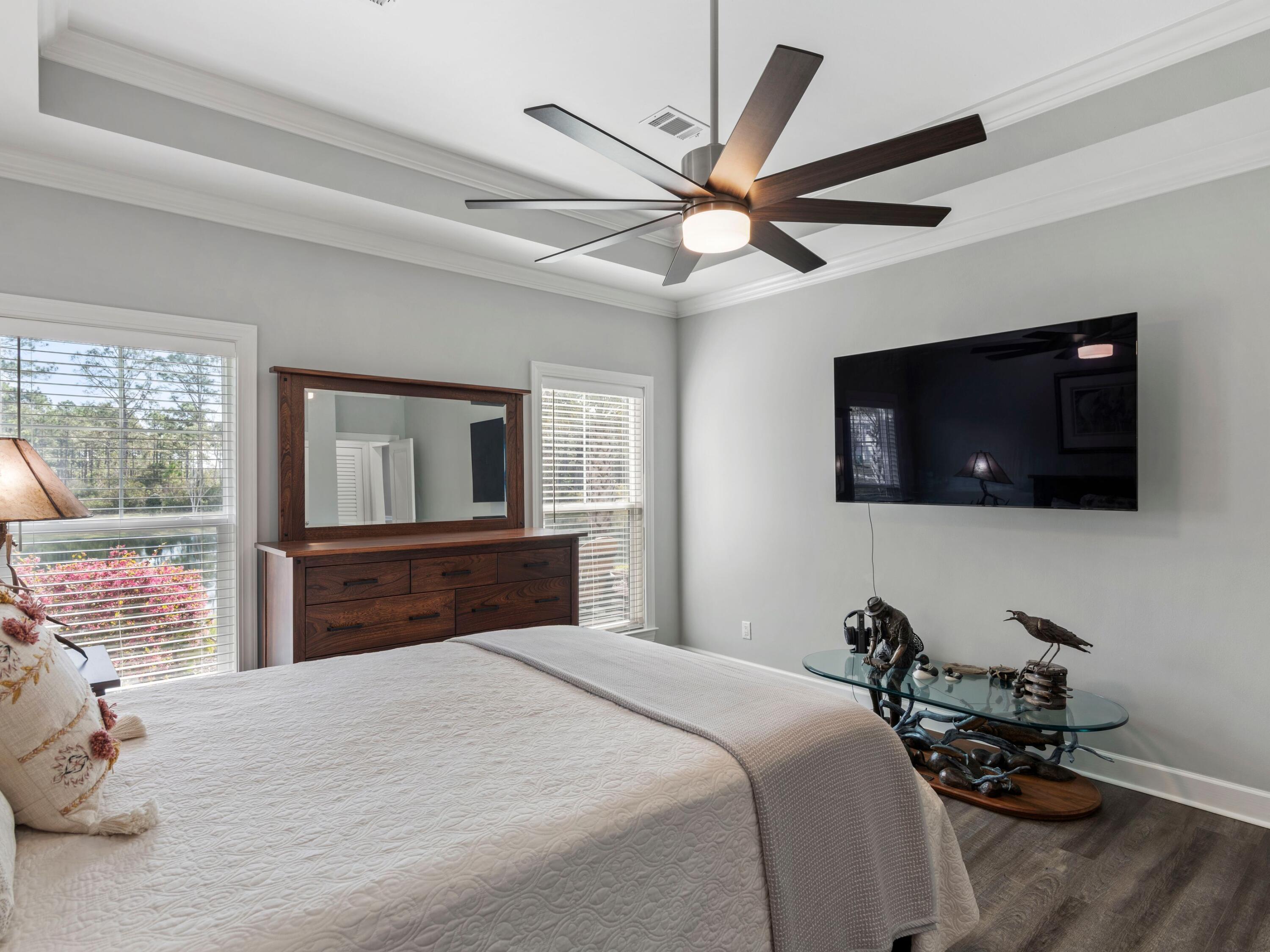 LAKEVIEW - Residential