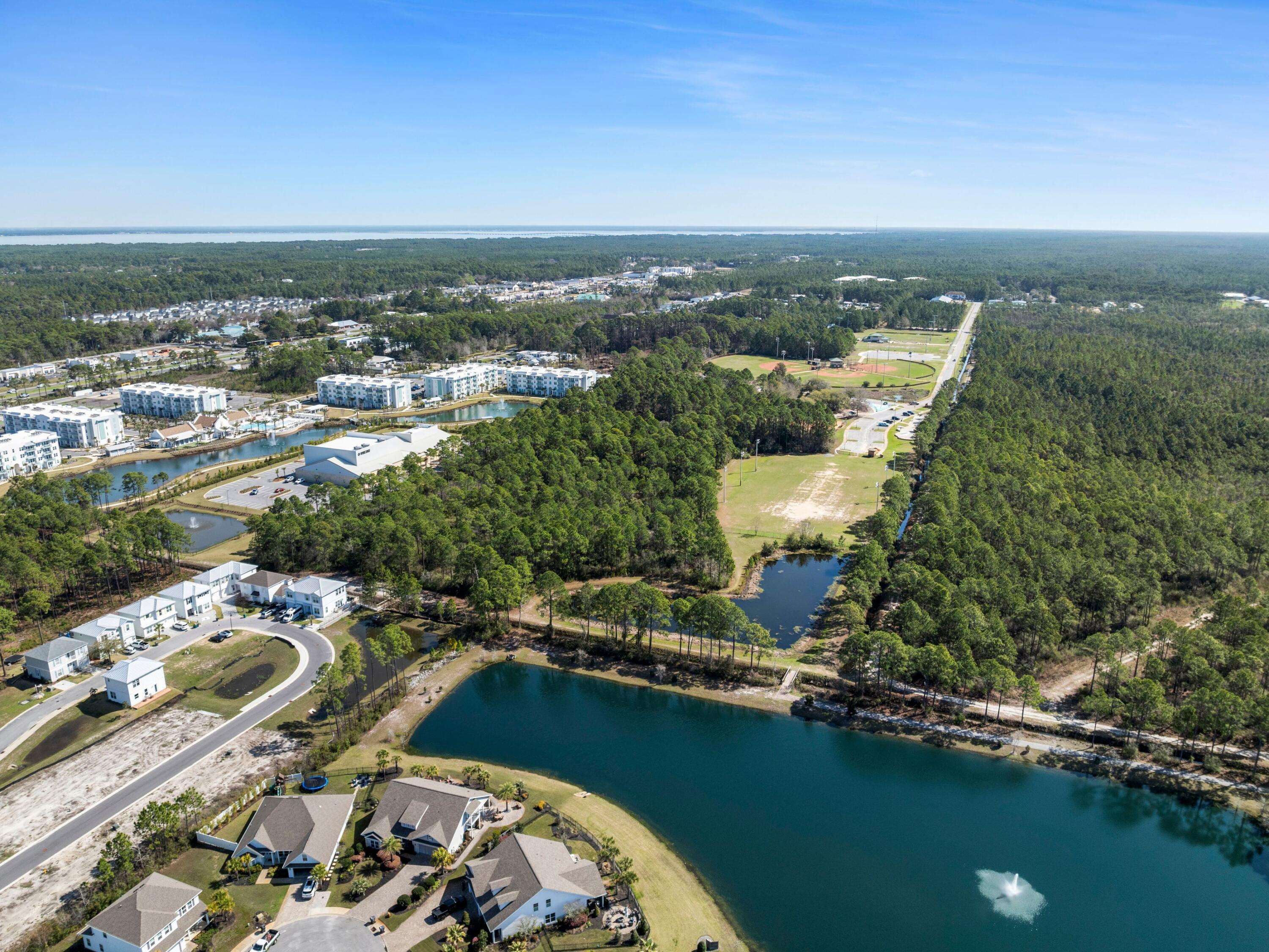 LAKEVIEW - Residential