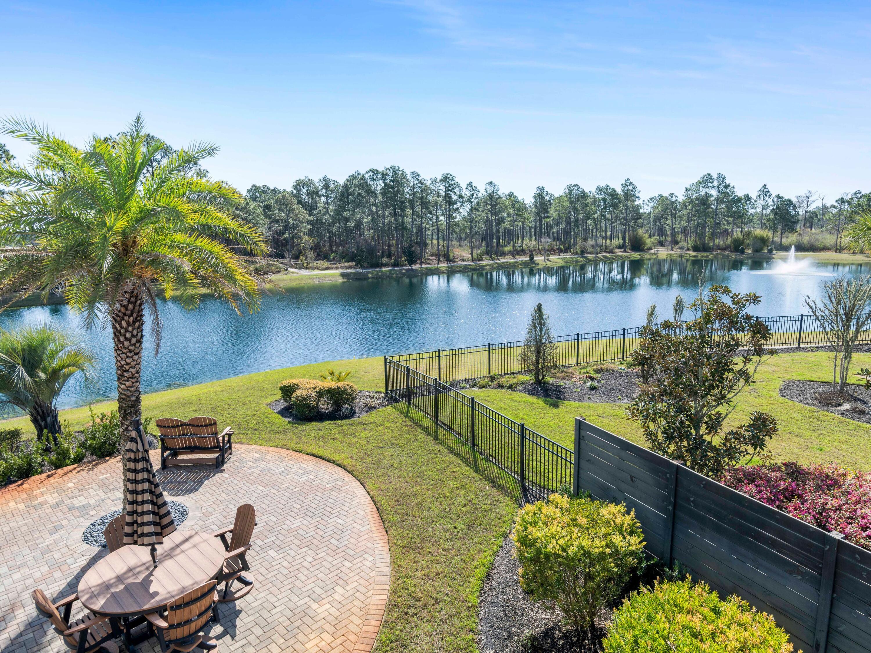 LAKEVIEW - Residential