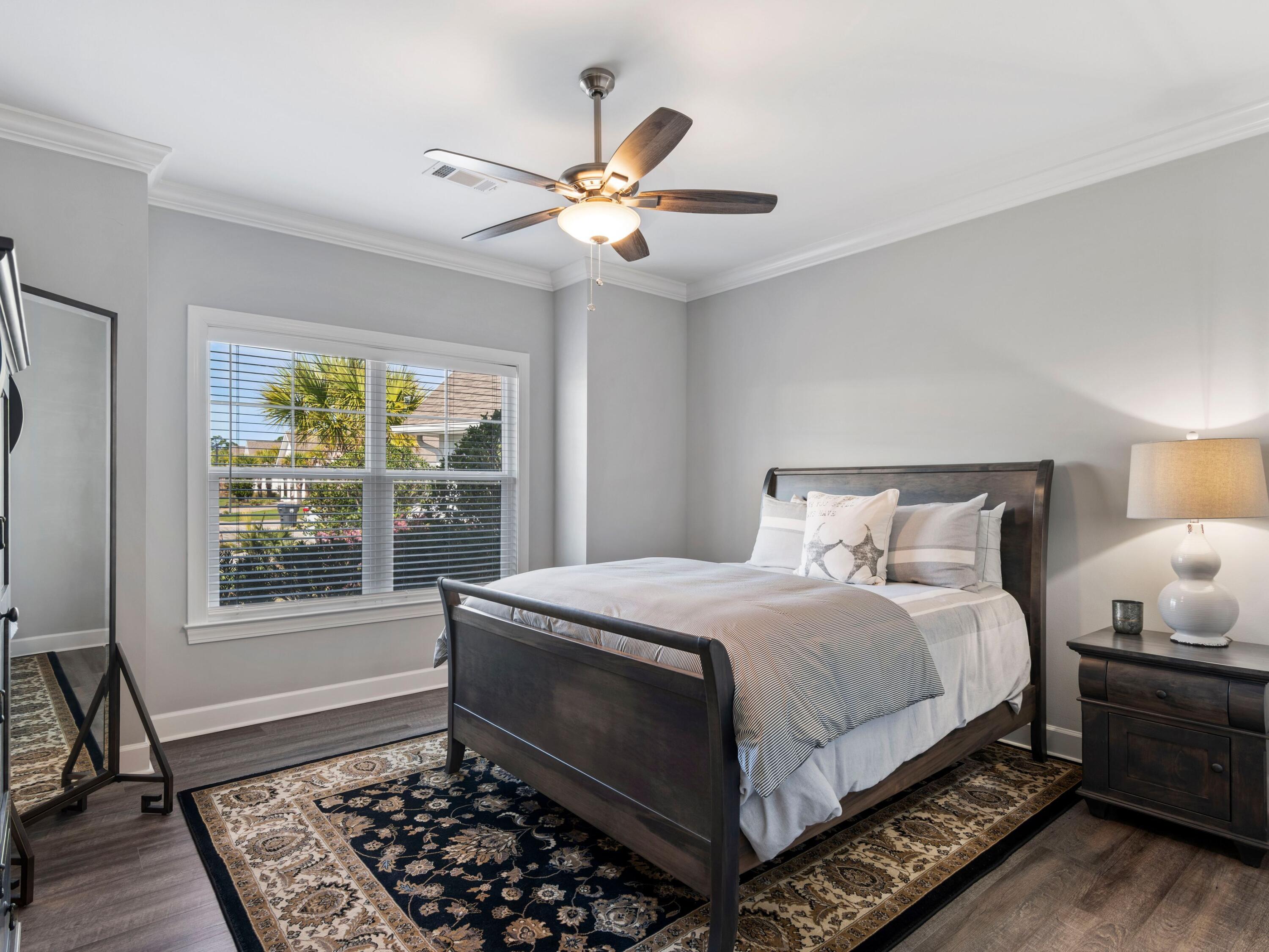 LAKEVIEW - Residential