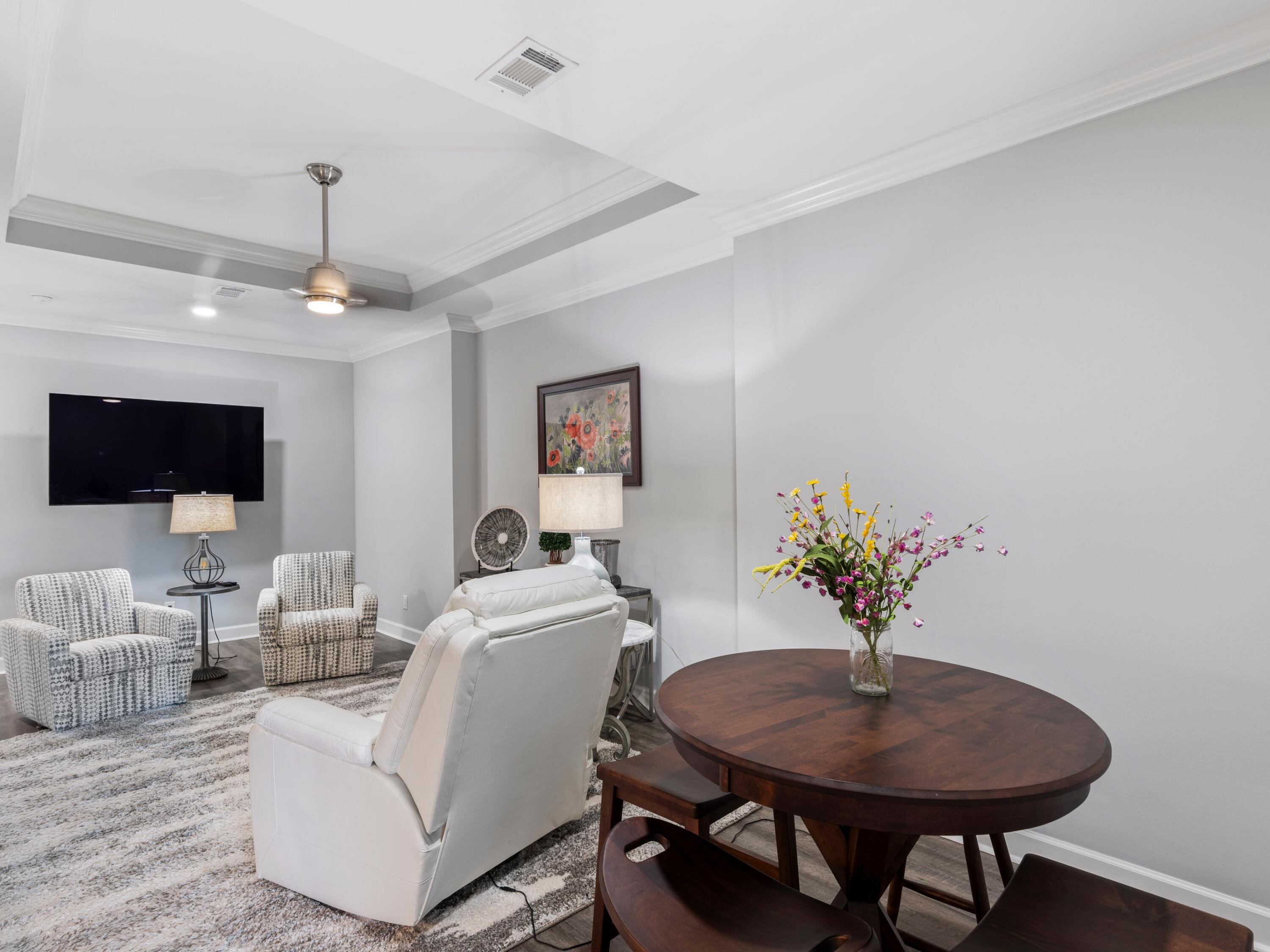 LAKEVIEW - Residential