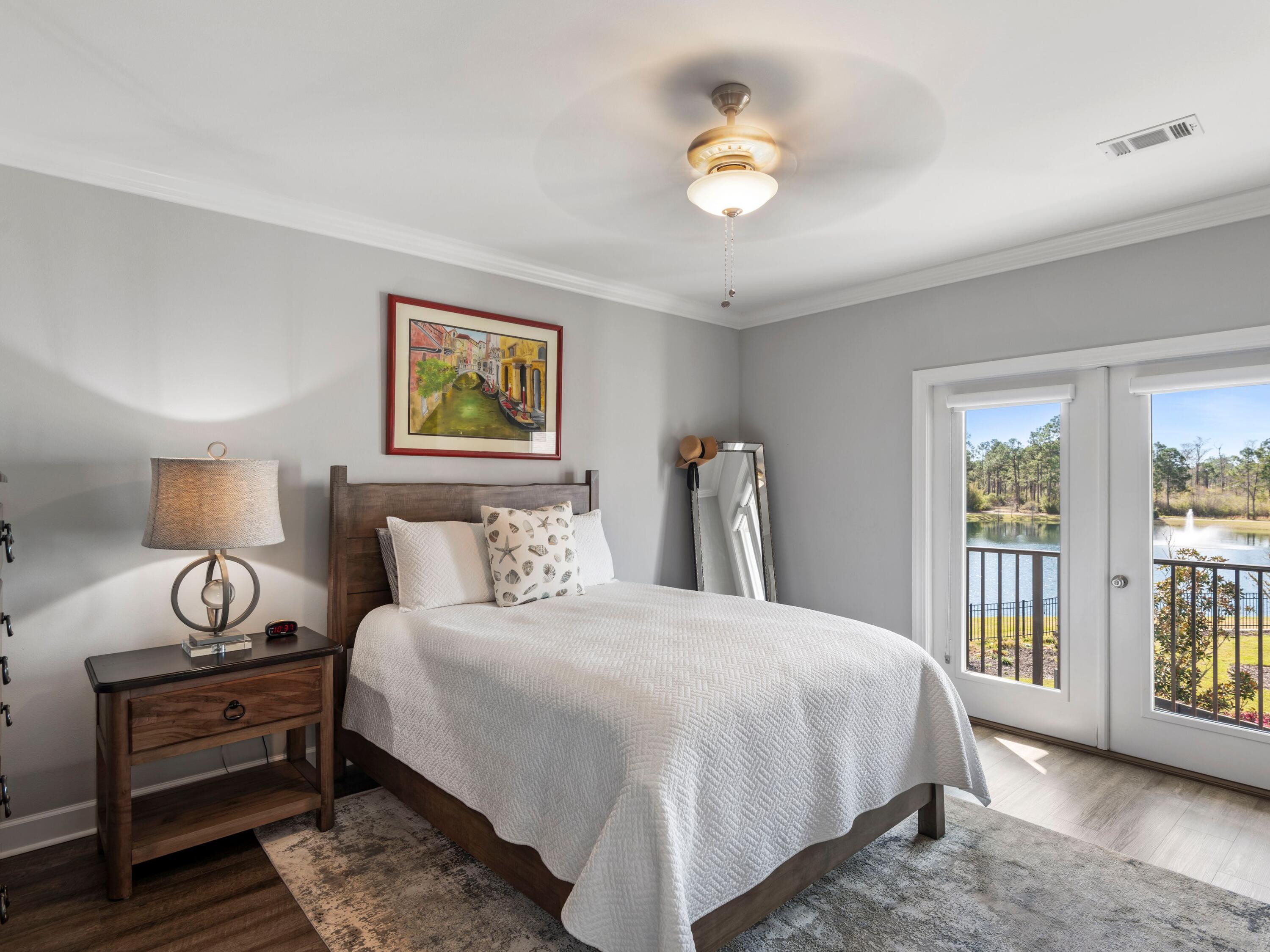 LAKEVIEW - Residential