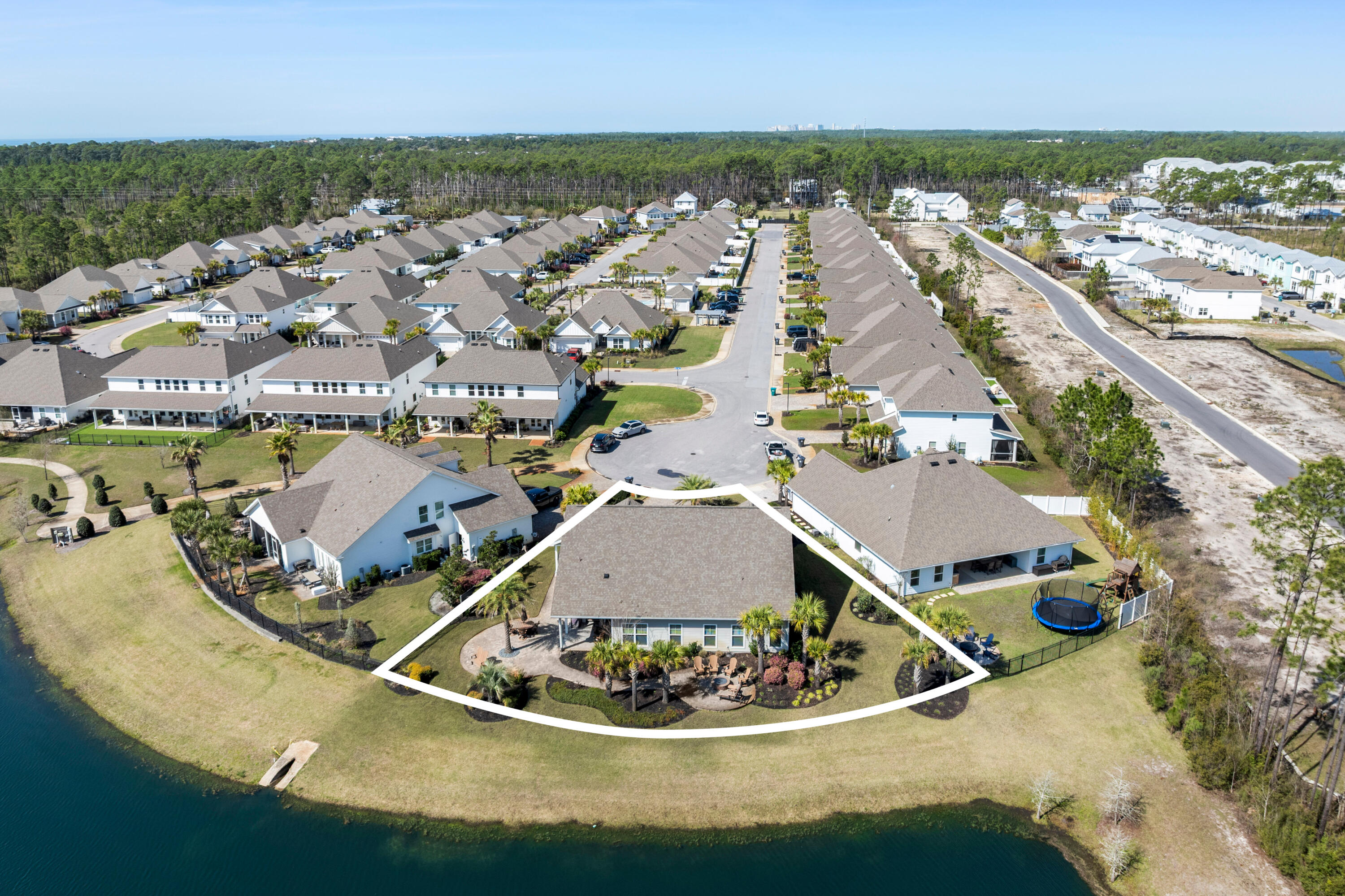 LAKEVIEW - Residential