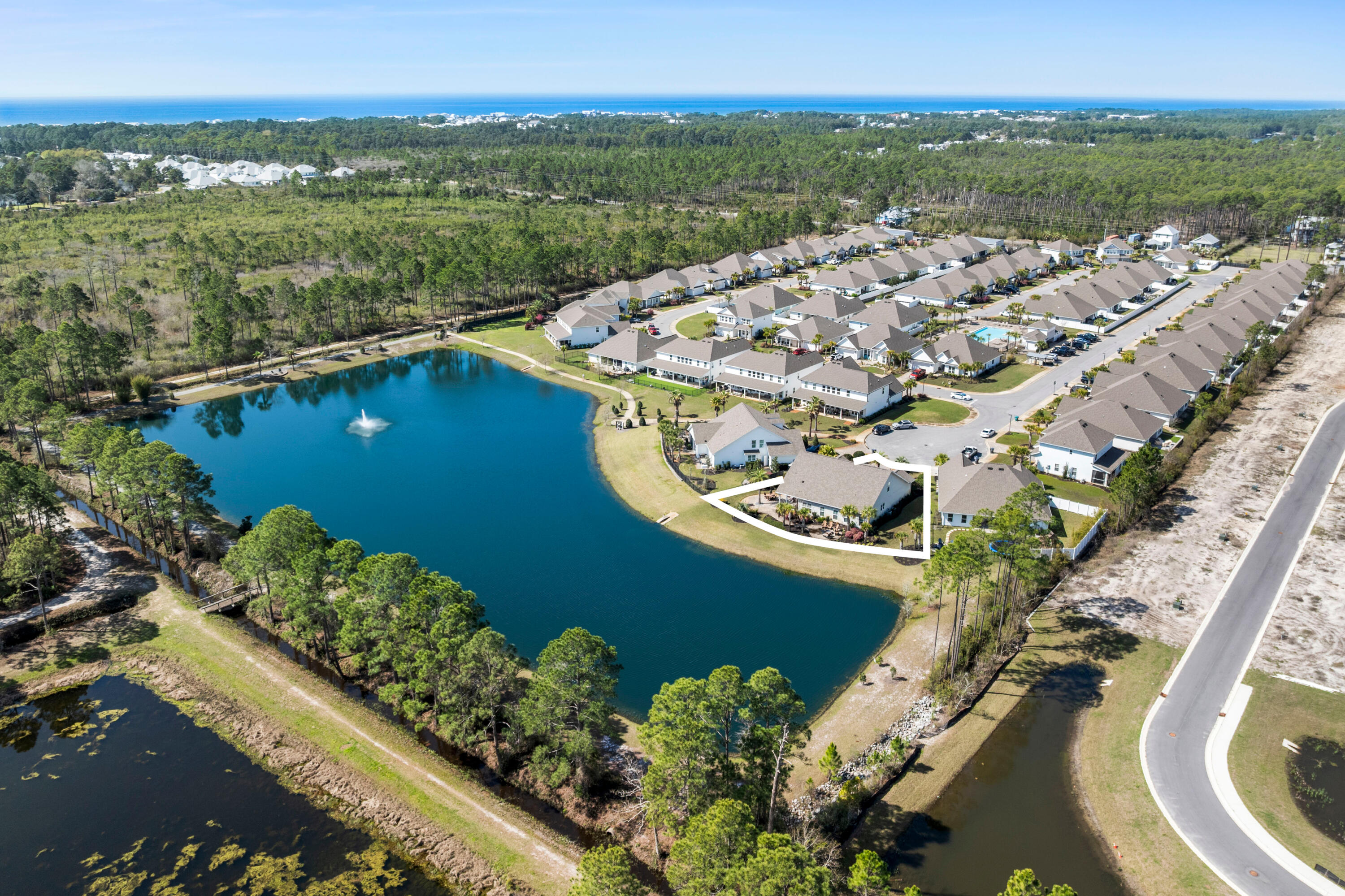 LAKEVIEW - Residential