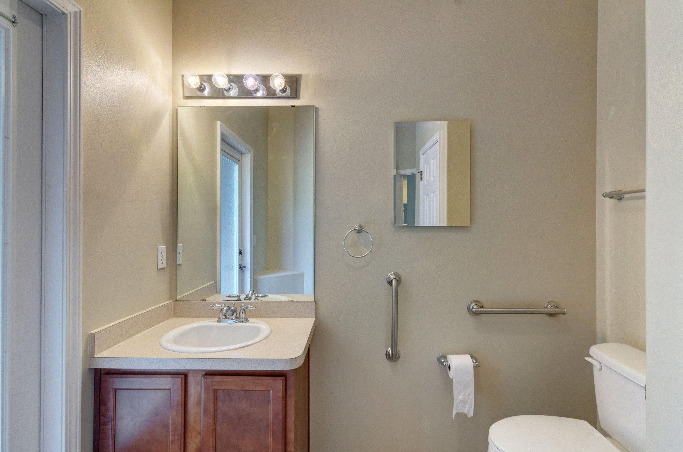 MOSSY OAKS - Residential