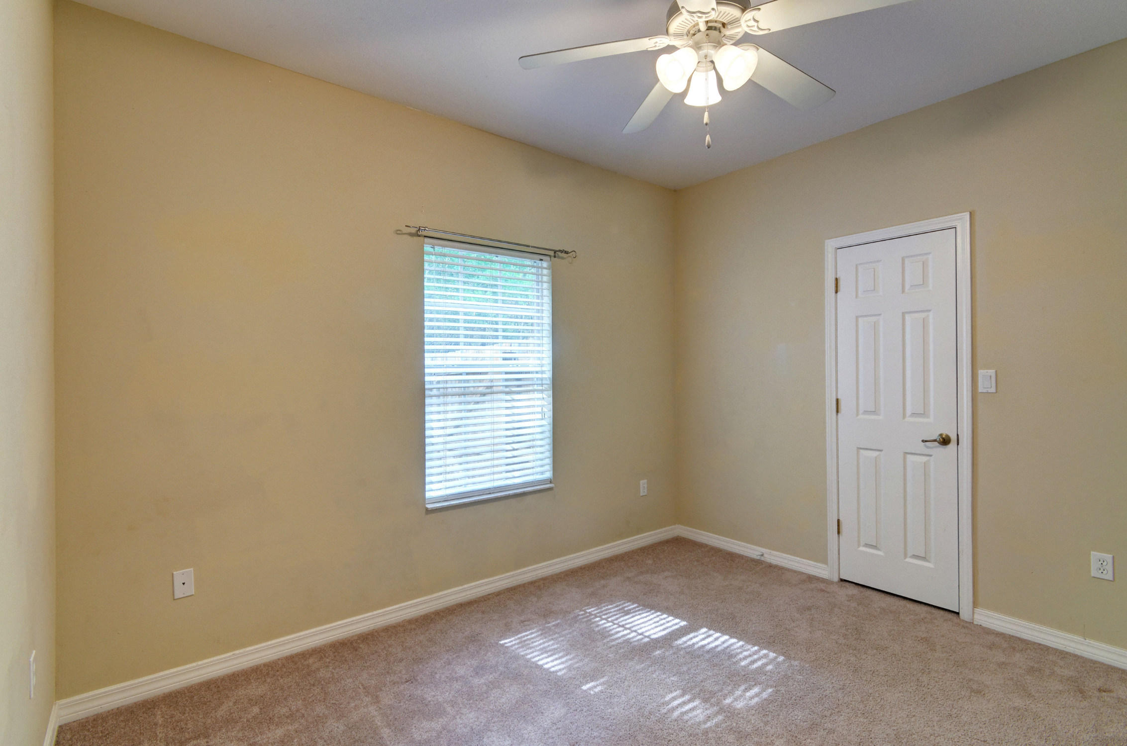 MOSSY OAKS - Residential