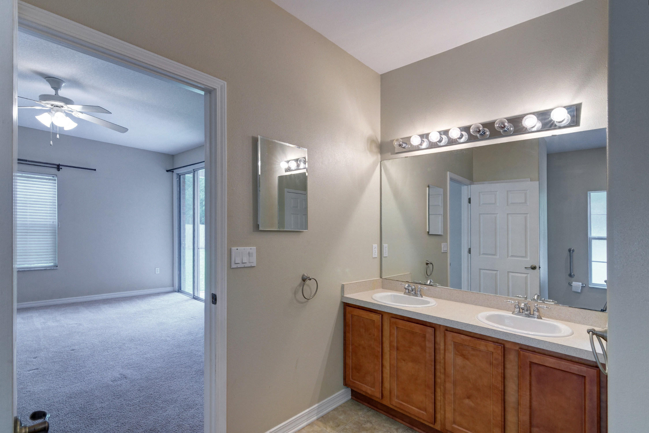 MOSSY OAKS - Residential