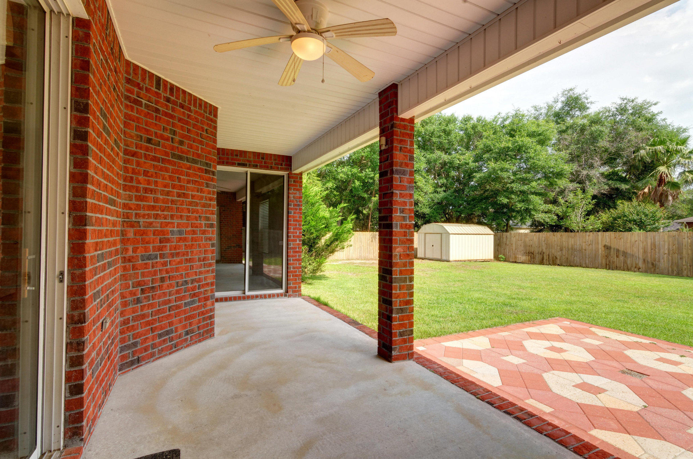 MOSSY OAKS - Residential