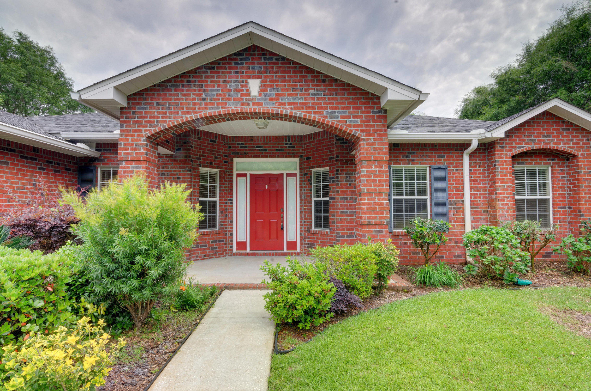 MOSSY OAKS - Residential