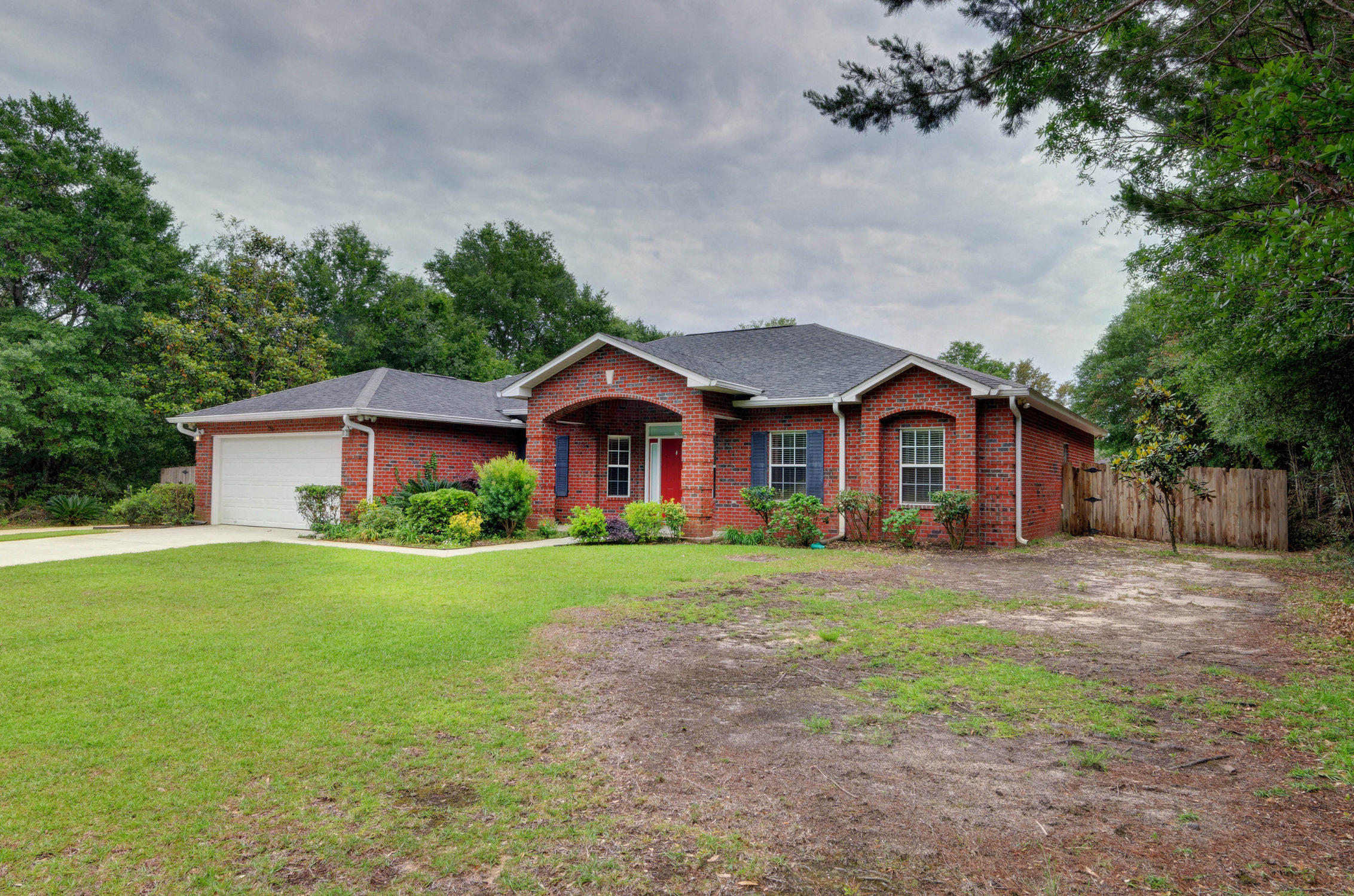MOSSY OAKS - Residential