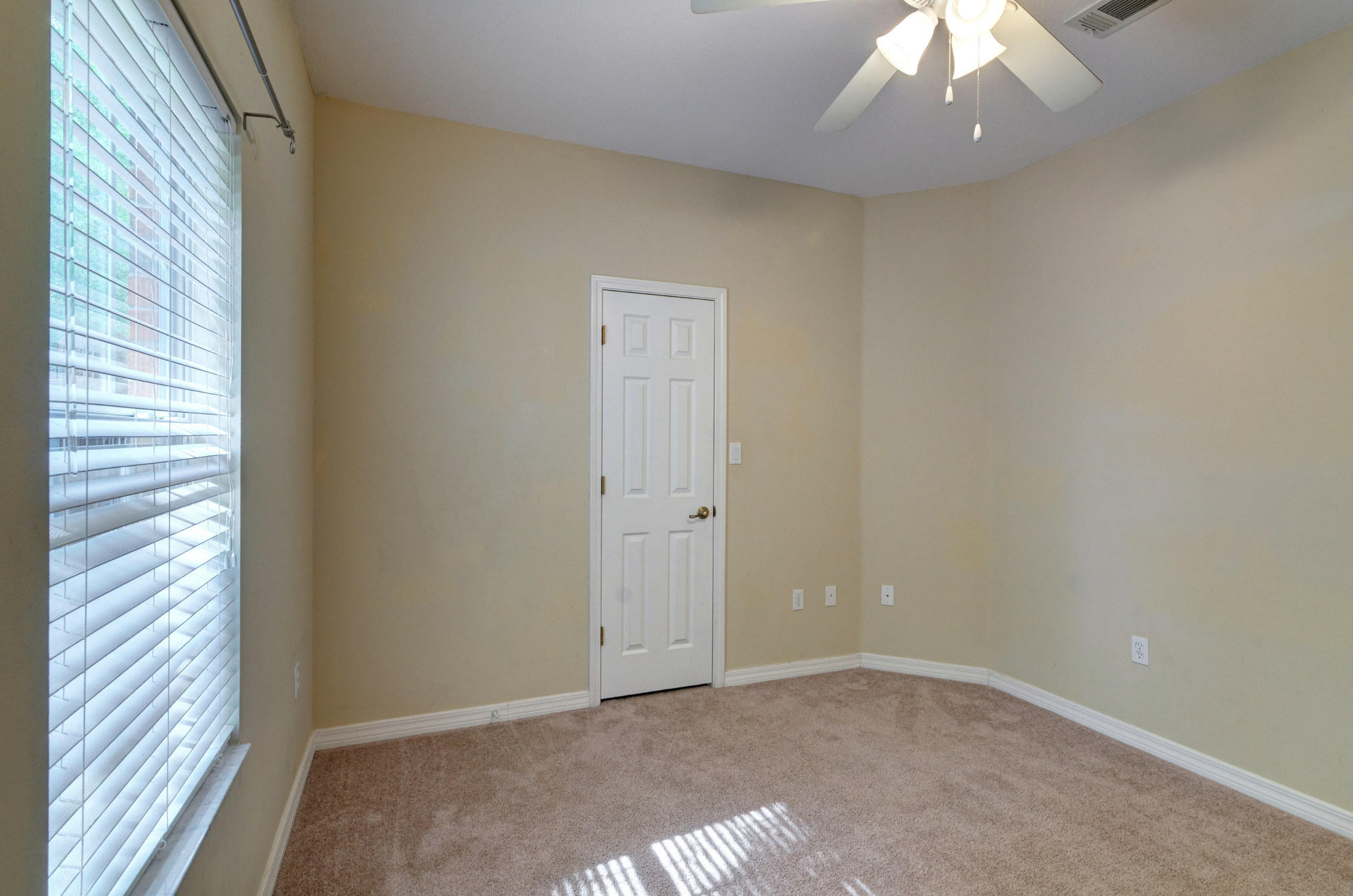 MOSSY OAKS - Residential