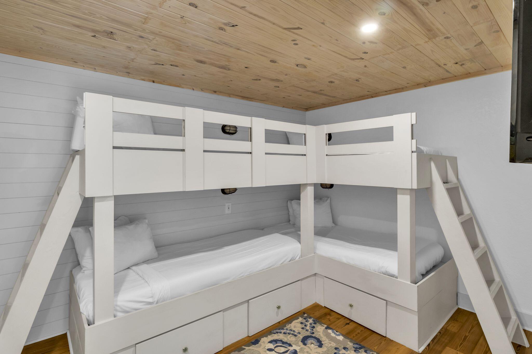 TOPS'L TENNIS VILLAGE - Residential