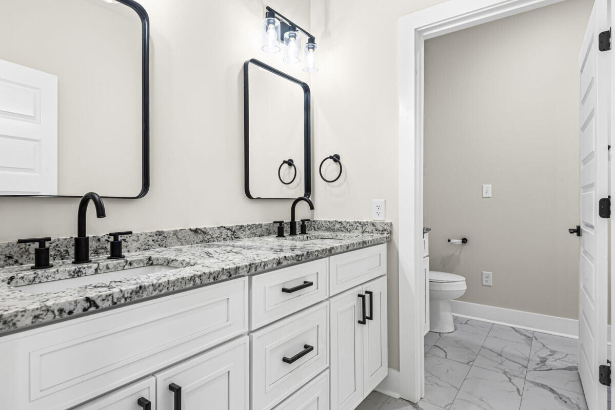 TEN LAKE ESTATES UNIT 2 - Residential
