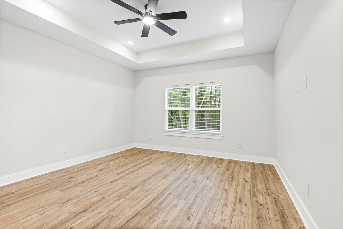 TEN LAKE ESTATES UNIT 2 - Residential